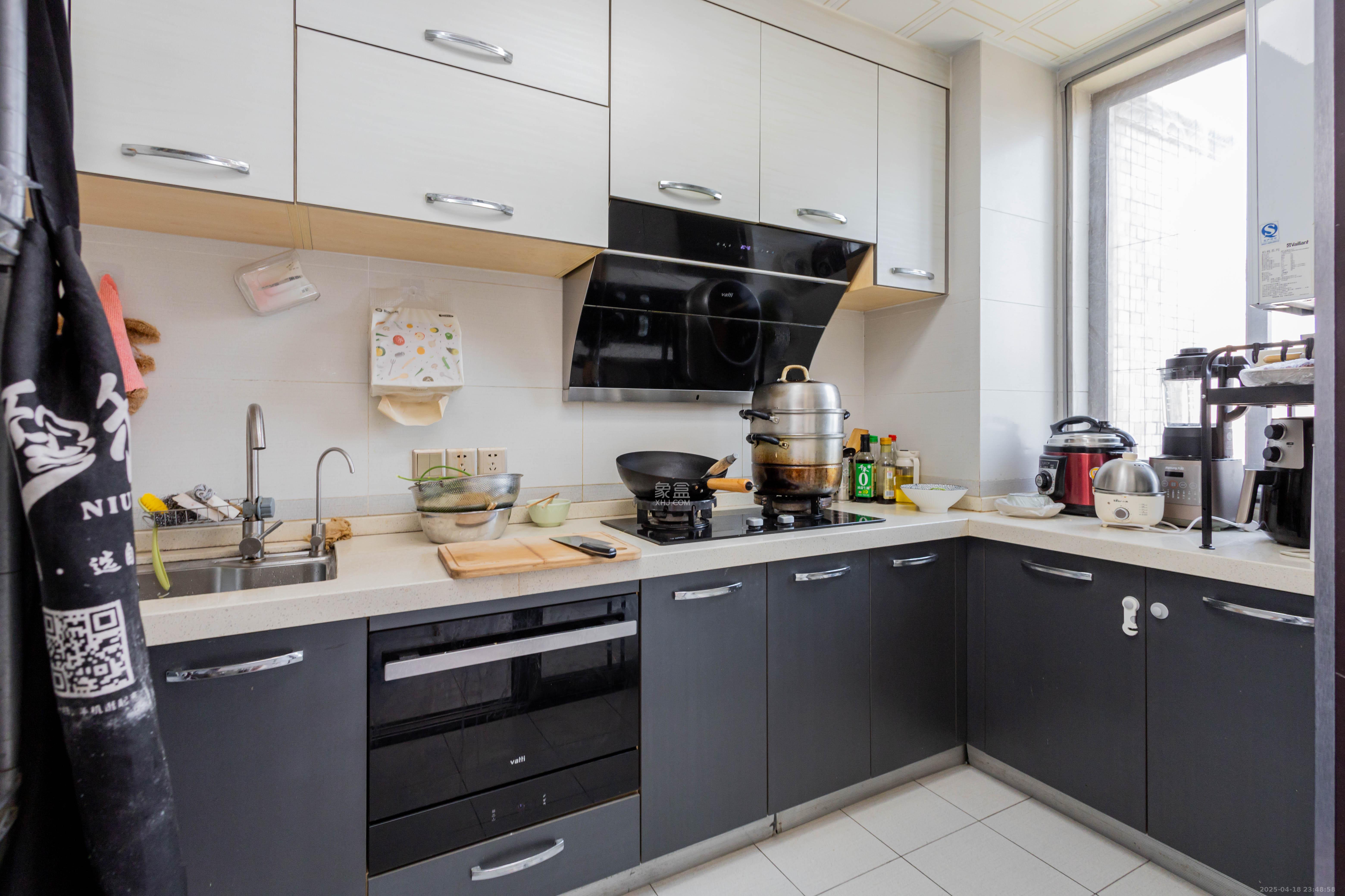 康桥长郡 4室2厅2卫 90.0万 康桥长郡 4室2厅2卫 90.0万厨房