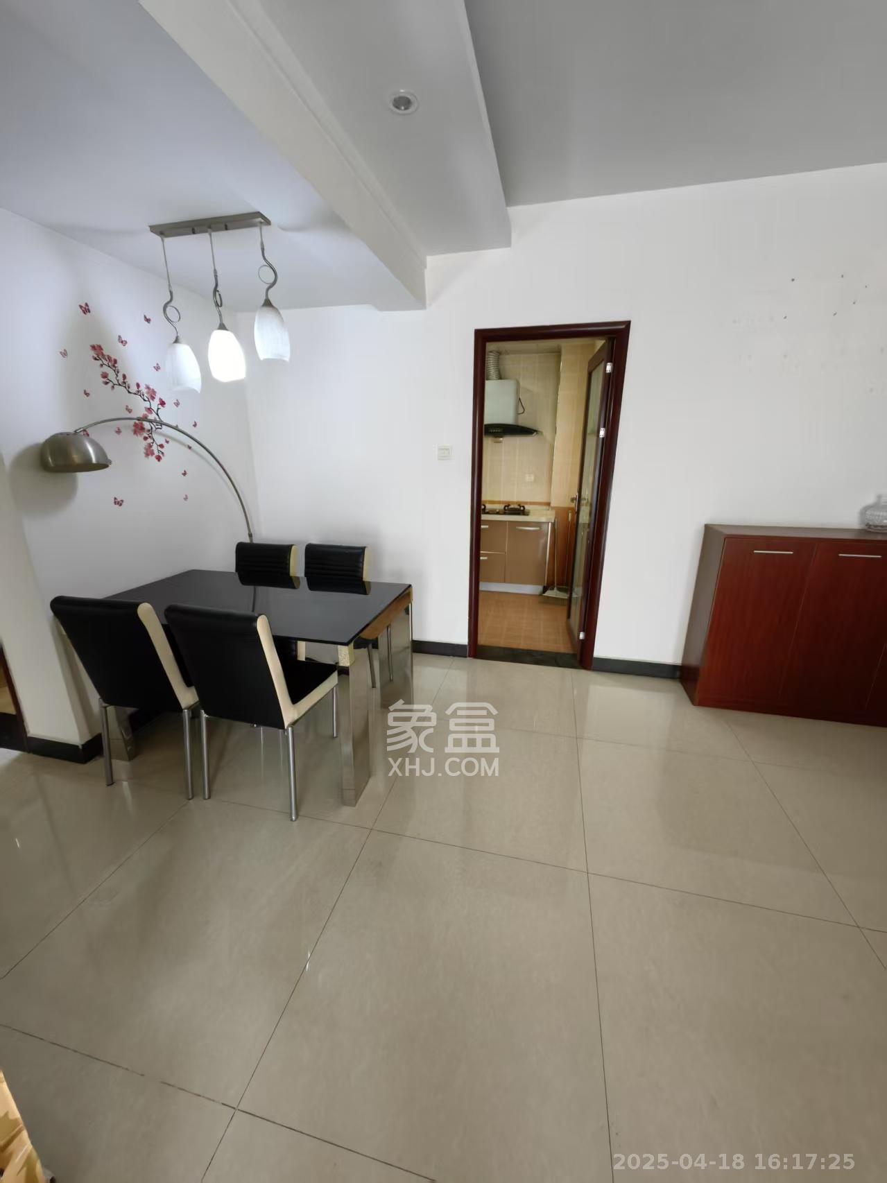 麓谷锦和园  3室1厅1卫    2200.0元/月室内图