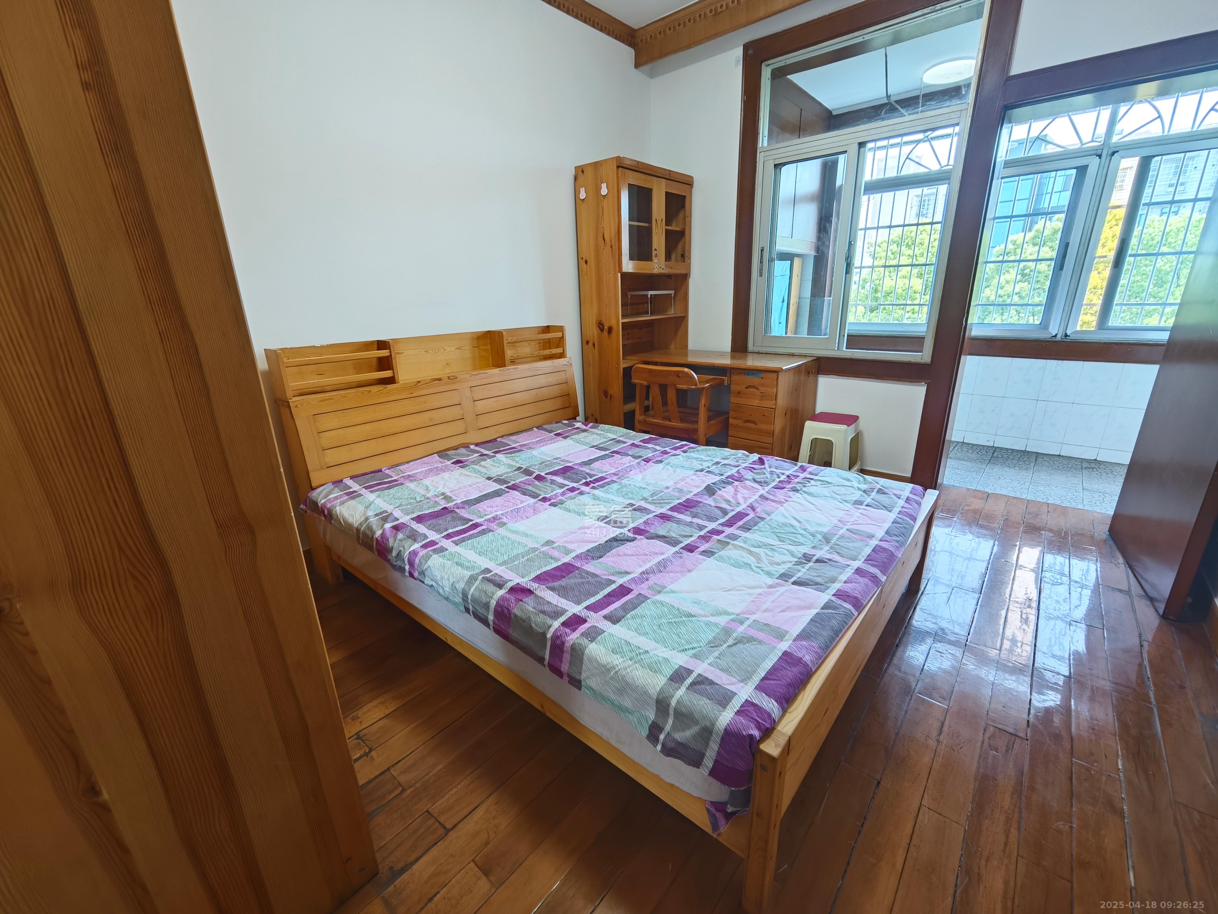 星邻东苑（工商局宿舍）  3室2厅2卫   1400.00元/月室内图