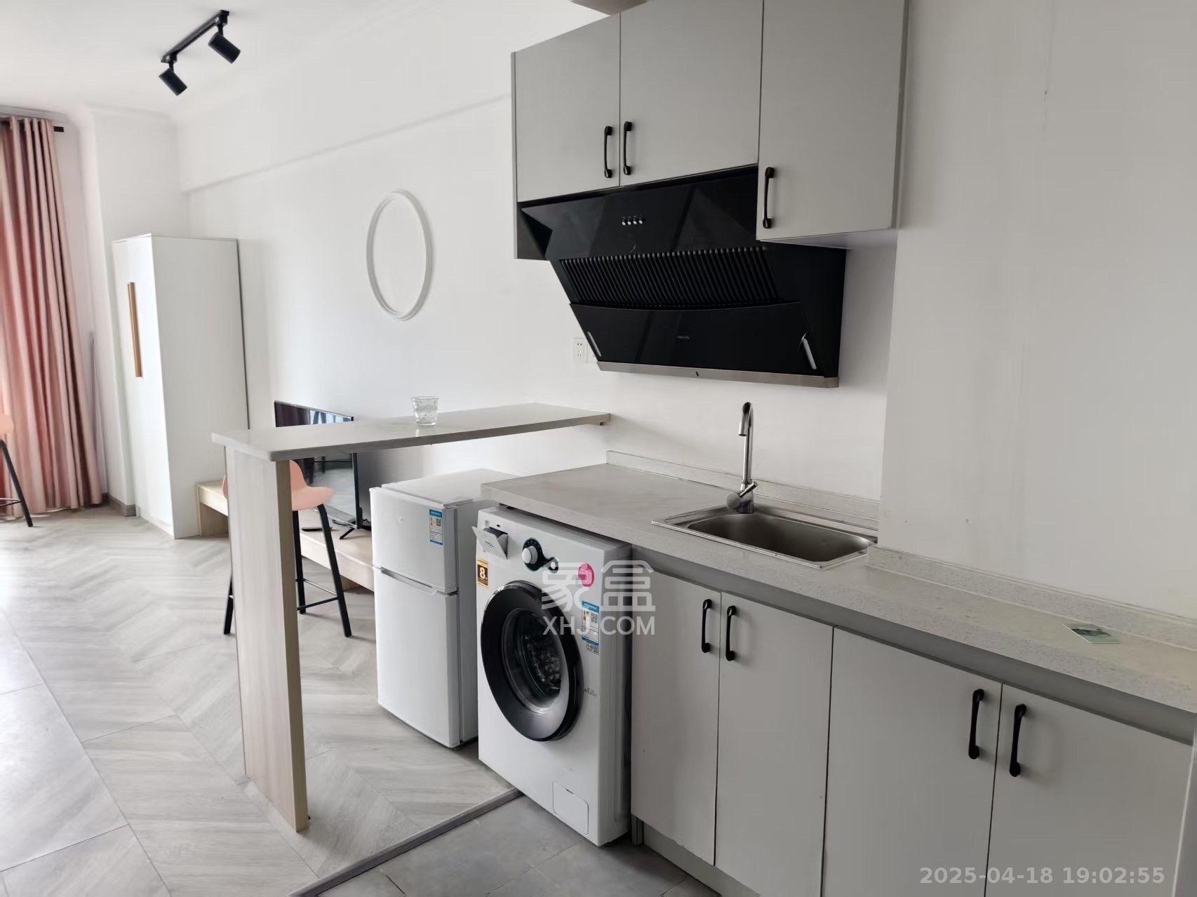 金科时代中心 1室1厅1卫 1300.0元/月 金科时代中心 1室1厅1卫 1300.0元/月室内图