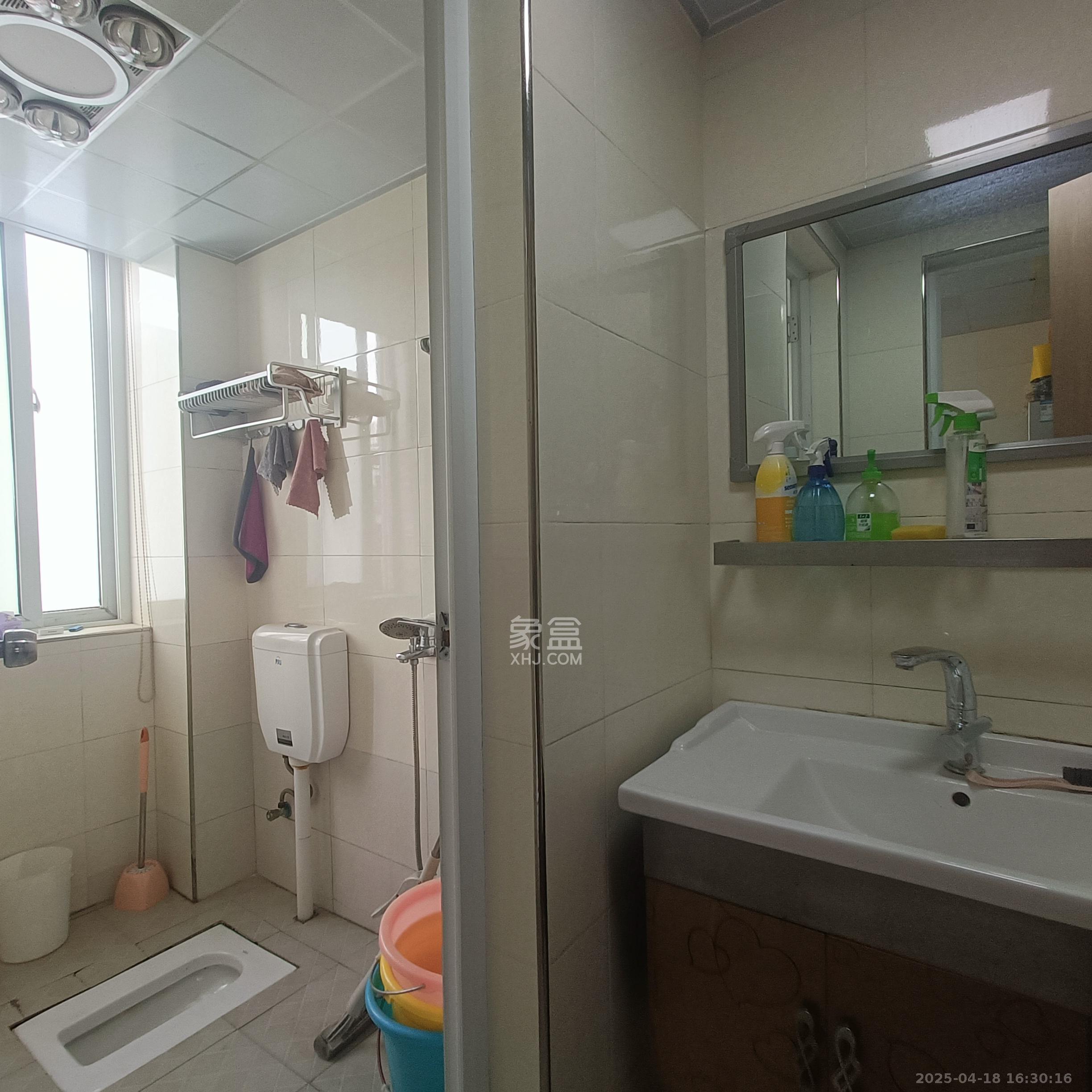 泰禹家园(彩云之翼家园一期、二期、三期)  4室2厅1卫    4000.0元/月 泰禹家园(彩云之翼家园一期、二期、三期)  4室2厅1卫    4000.0元/月室内图