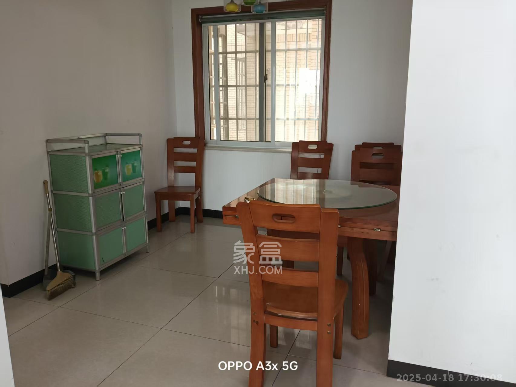 和沁园 3室2厅2卫 2400.0元/月 和沁园 3室2厅2卫 2400.0元/月室内图