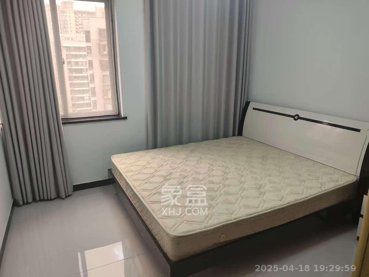巧克力空间（建鸿达现代大厦）  2室1厅1卫   2100.00元/月室内图