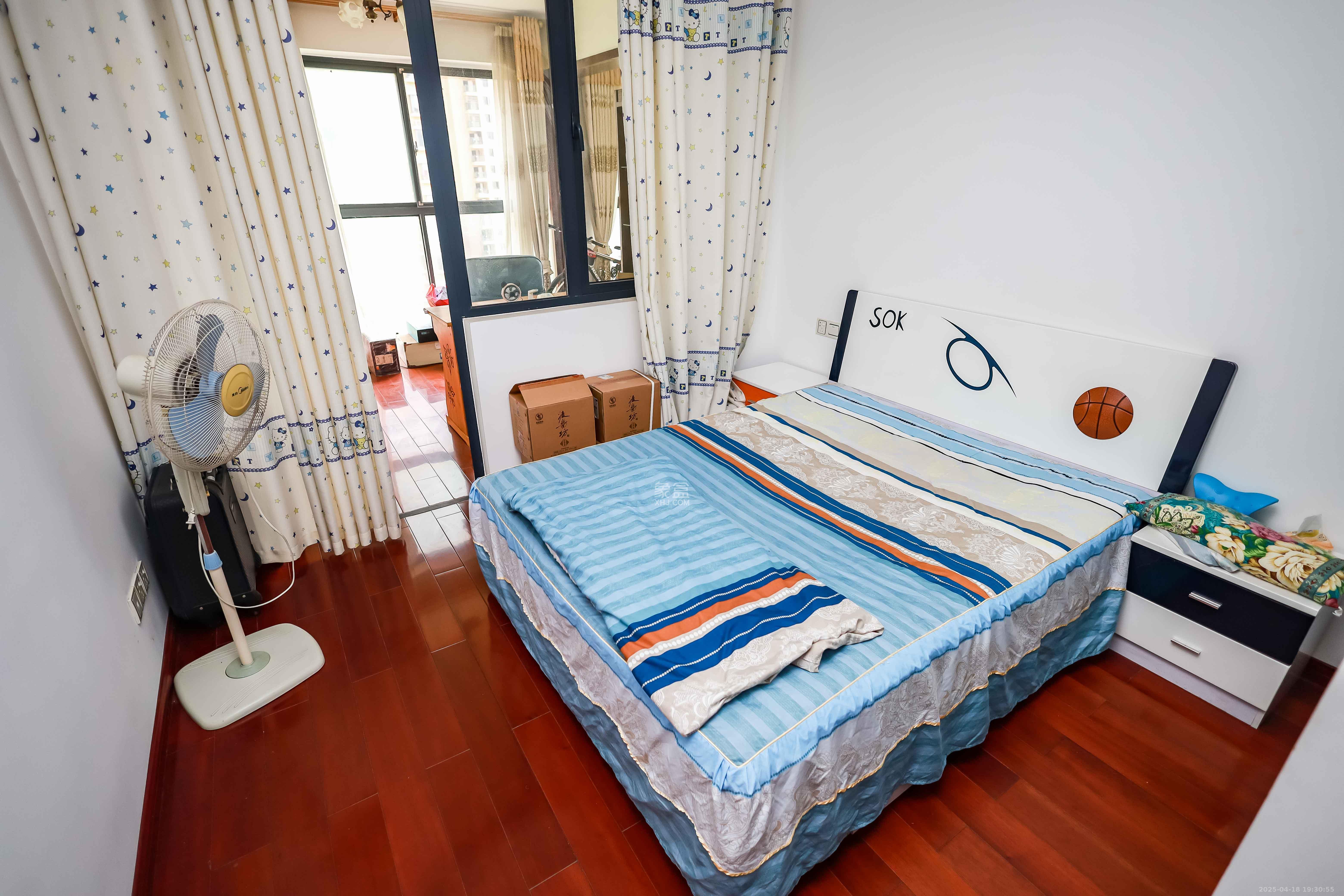 北京御园一二期(国泰嘉园) 4室2厅2卫 165.0万 北京御园一二期(国泰嘉园) 4室2厅2卫 165.0万卧室