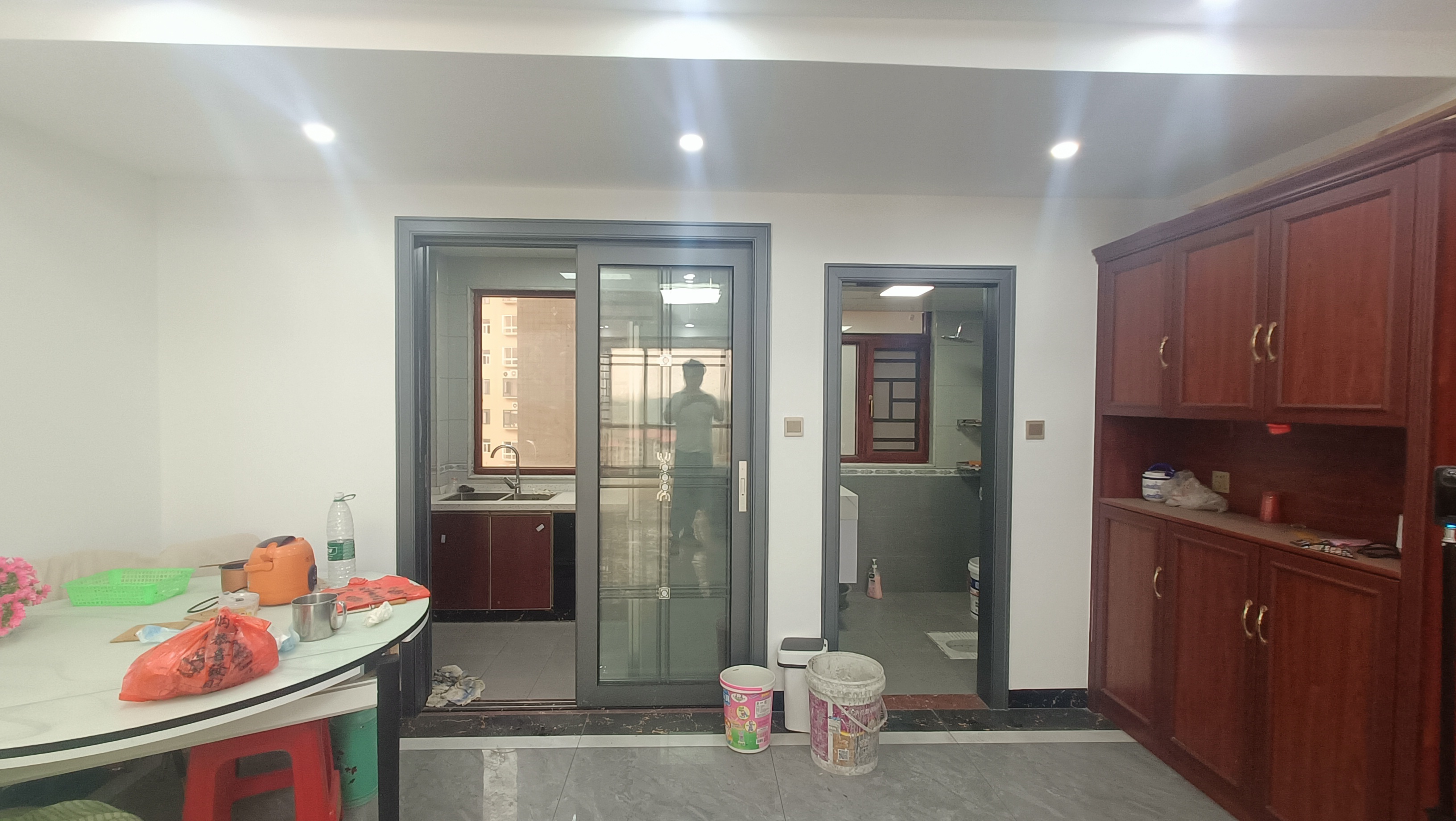 一六九.星城  3室2厅2卫    1800.0元/月室内图