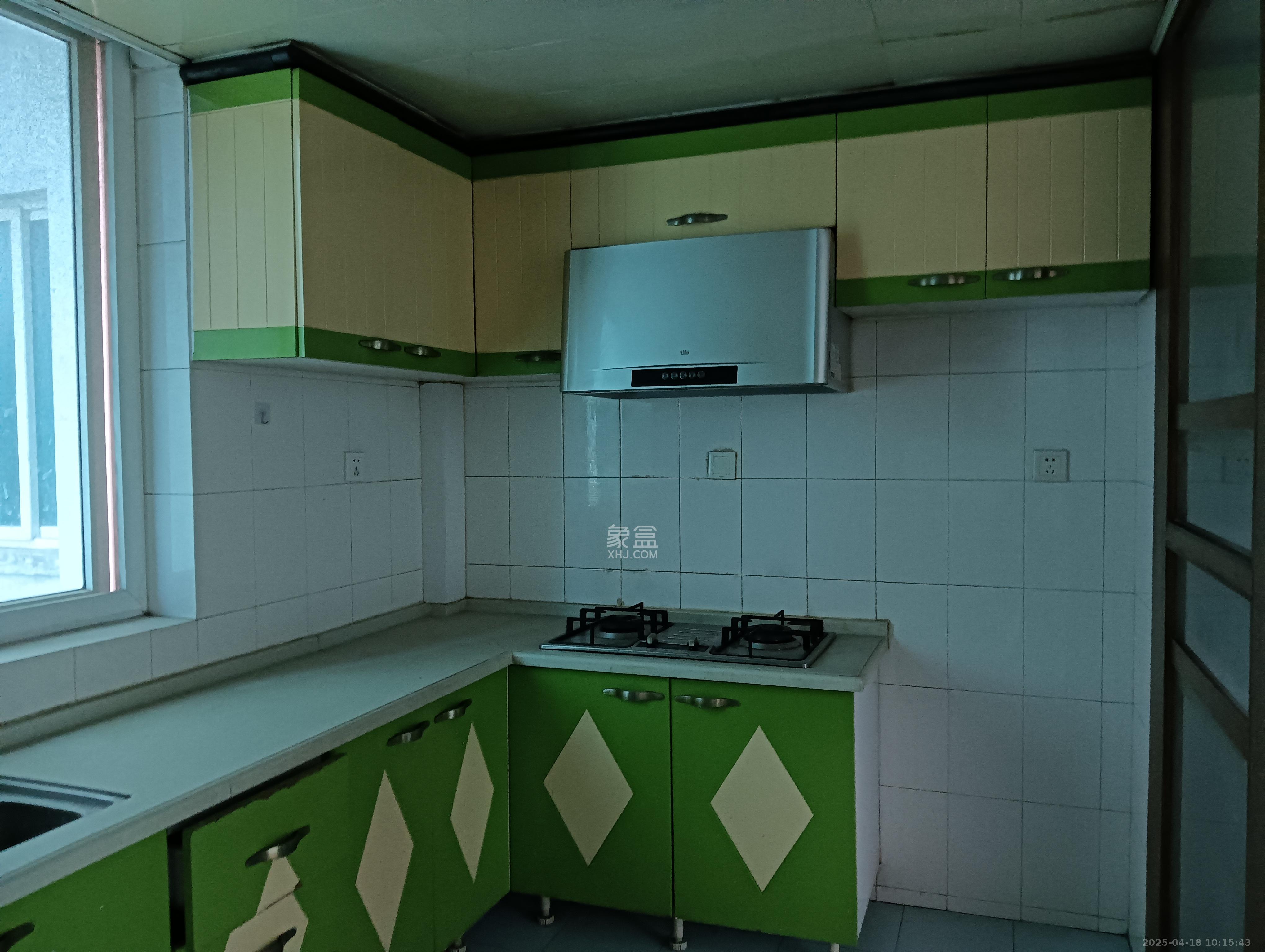 金邮小区 3室2厅2卫 3200.00元/月 金邮小区 3室2厅2卫 3200.00元/月室内图