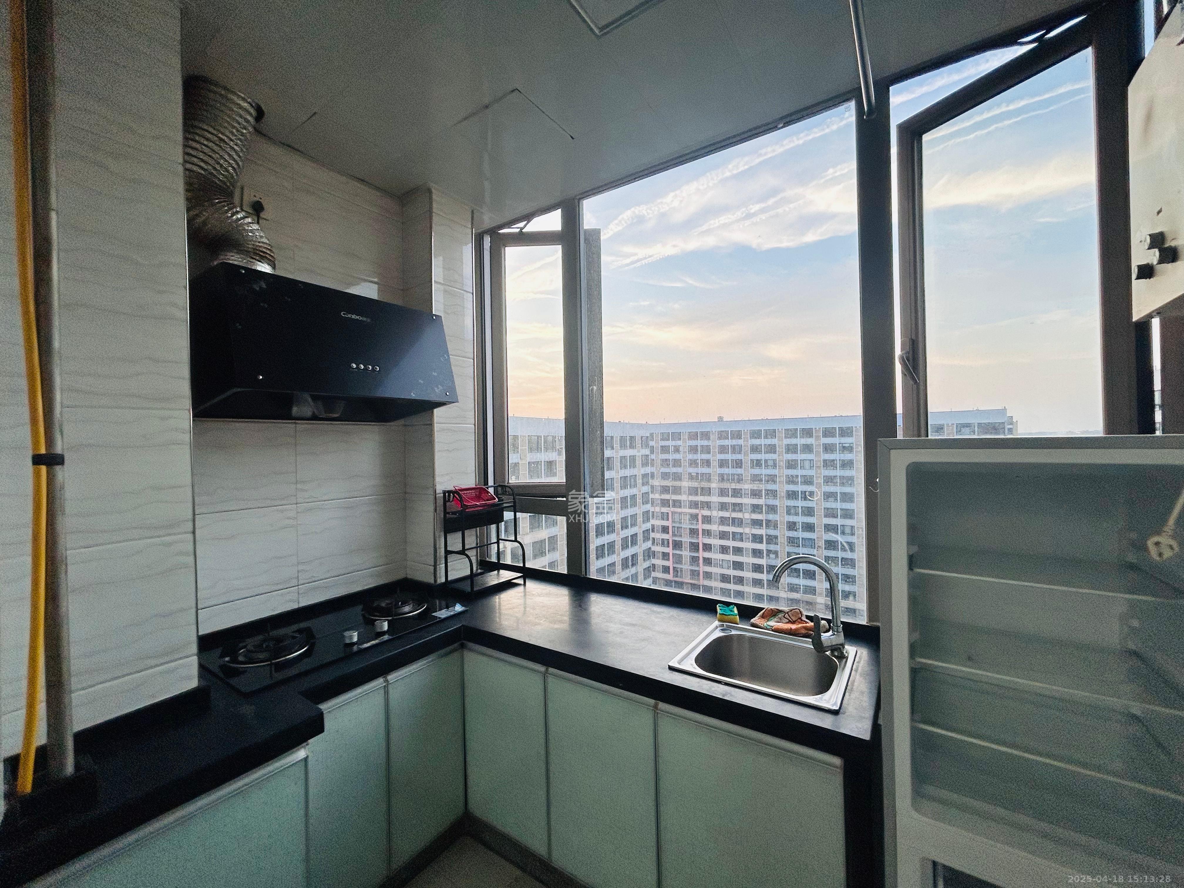 怡海星城 1室1厅1卫 900.0元/月 怡海星城 1室1厅1卫 900.0元/月室内图