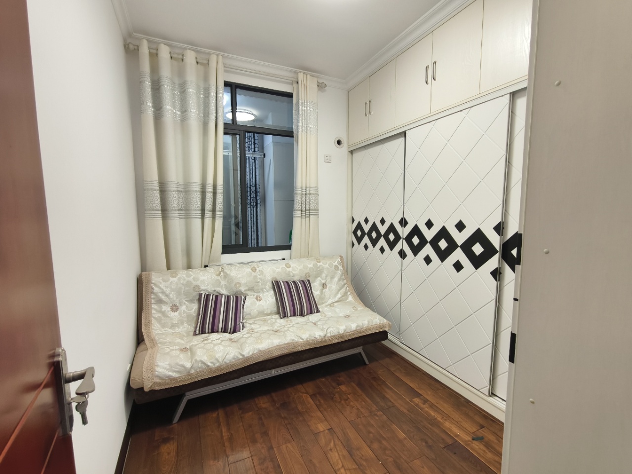 湘银星城 3室2厅2卫 79.8万 湘银星城 3室2厅2卫 79.8万室内图