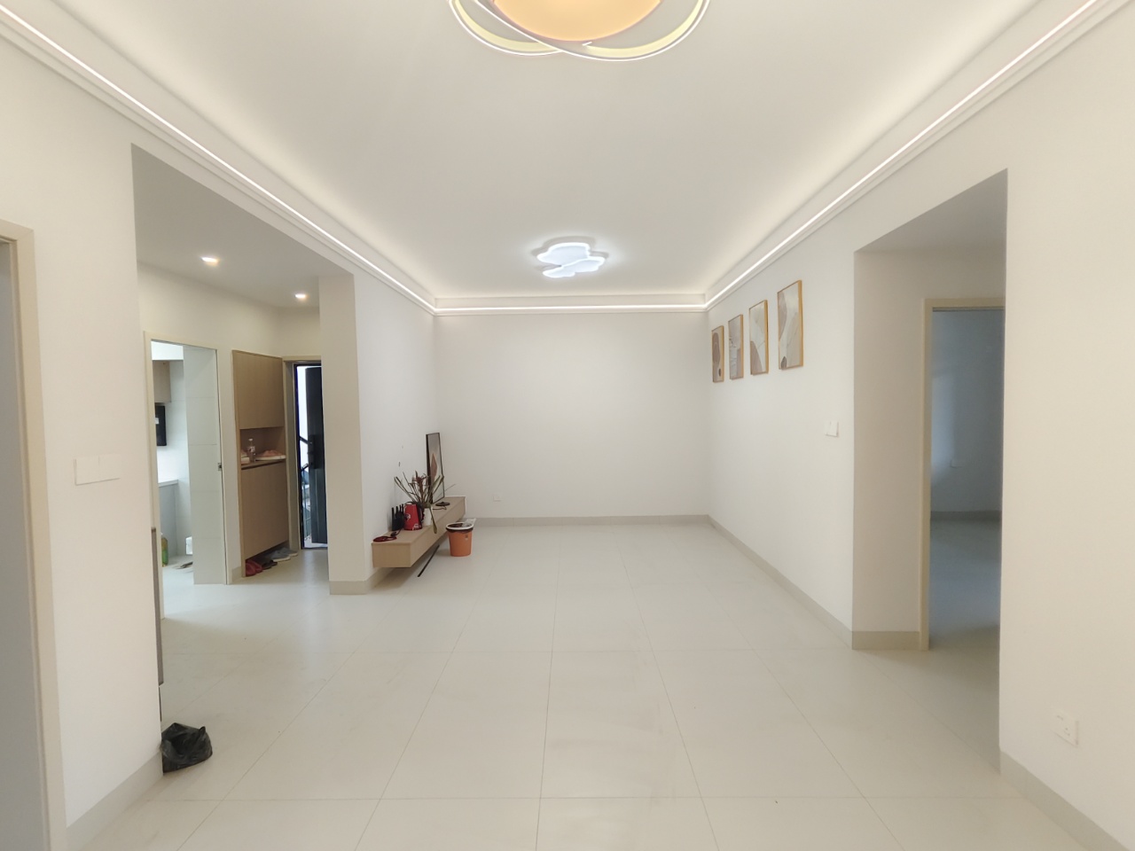 铁路小区  3室2厅1卫    32.0万 铁路小区  3室2厅1卫    32.0万室内图