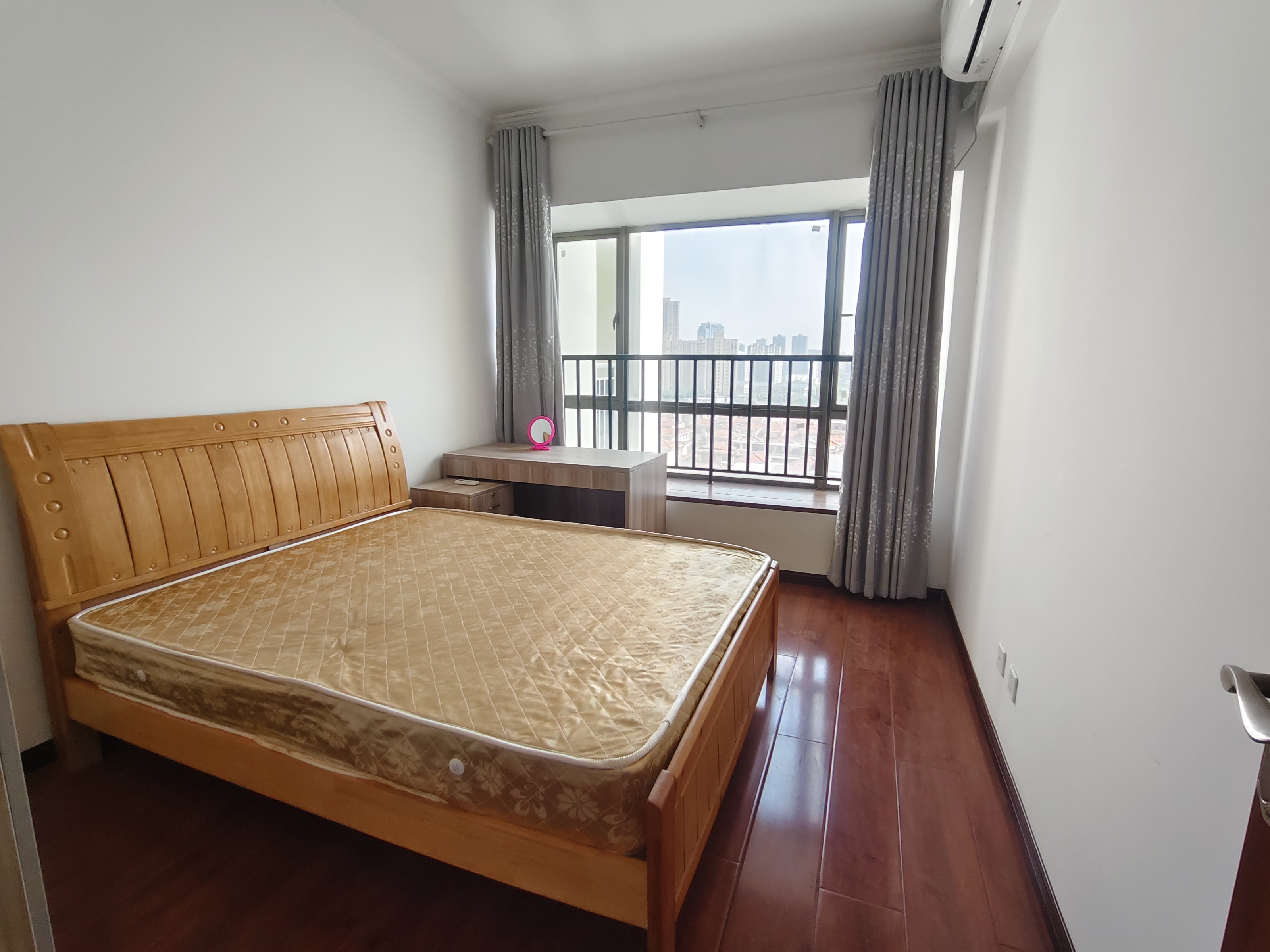 锦绣香江(湖湘文化城) 4室2厅2卫 56.0万 锦绣香江(湖湘文化城) 4室2厅2卫 56.0万室内图