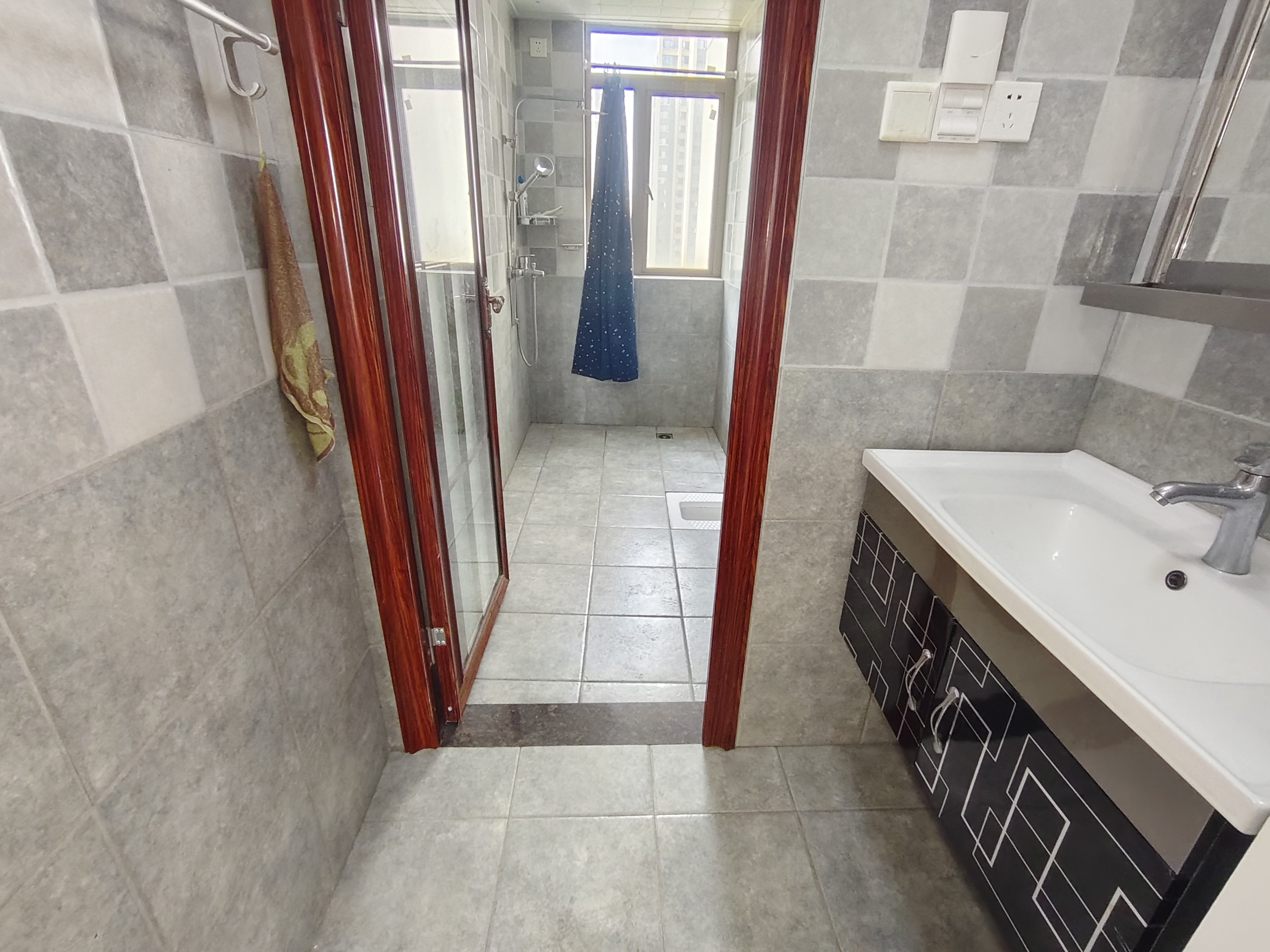 锦绣香江(湖湘文化城) 4室2厅2卫 56.0万 锦绣香江(湖湘文化城) 4室2厅2卫 56.0万室内图