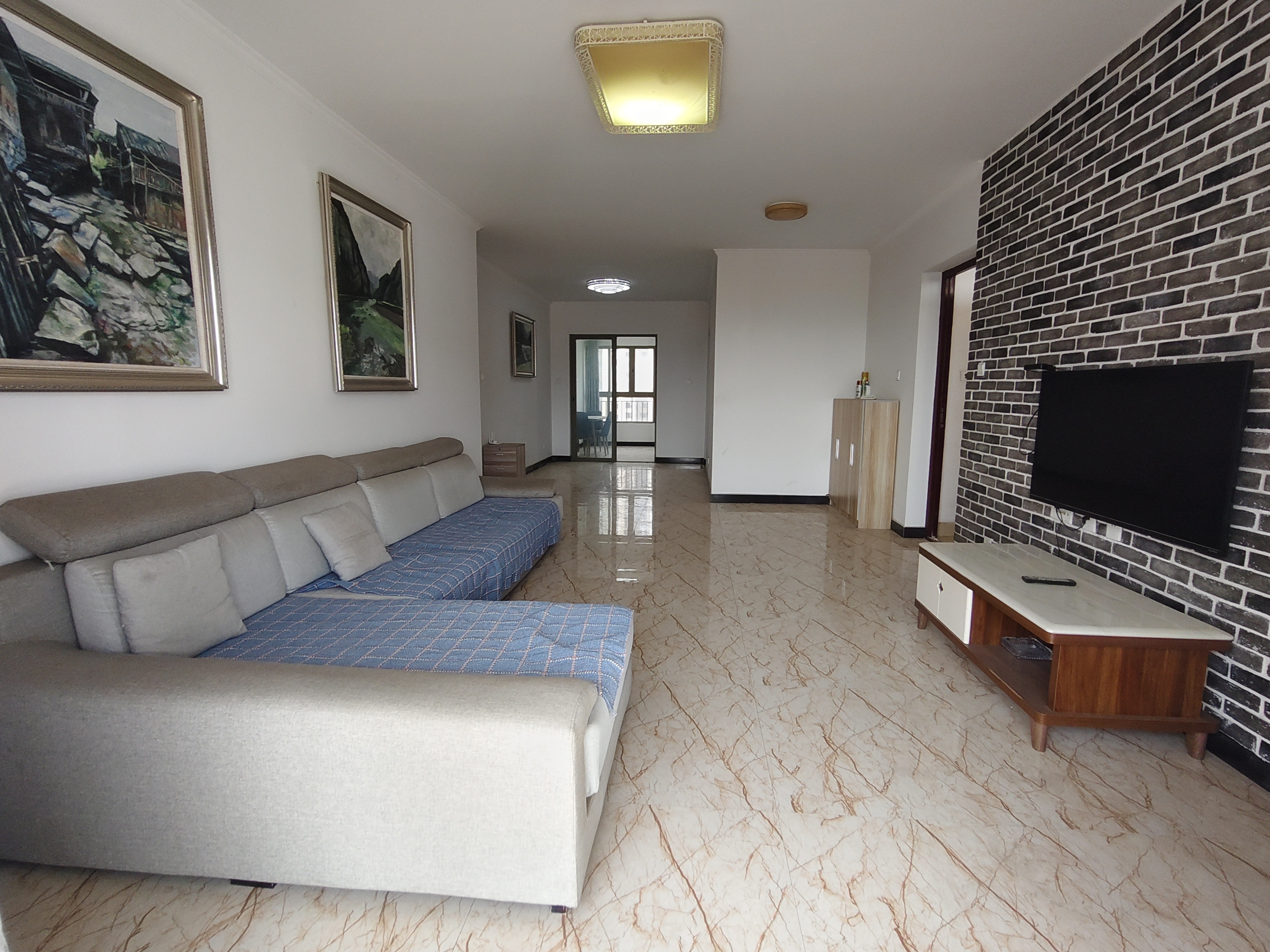 锦绣香江(湖湘文化城) 4室2厅2卫 56.0万 锦绣香江(湖湘文化城) 4室2厅2卫 56.0万室内图