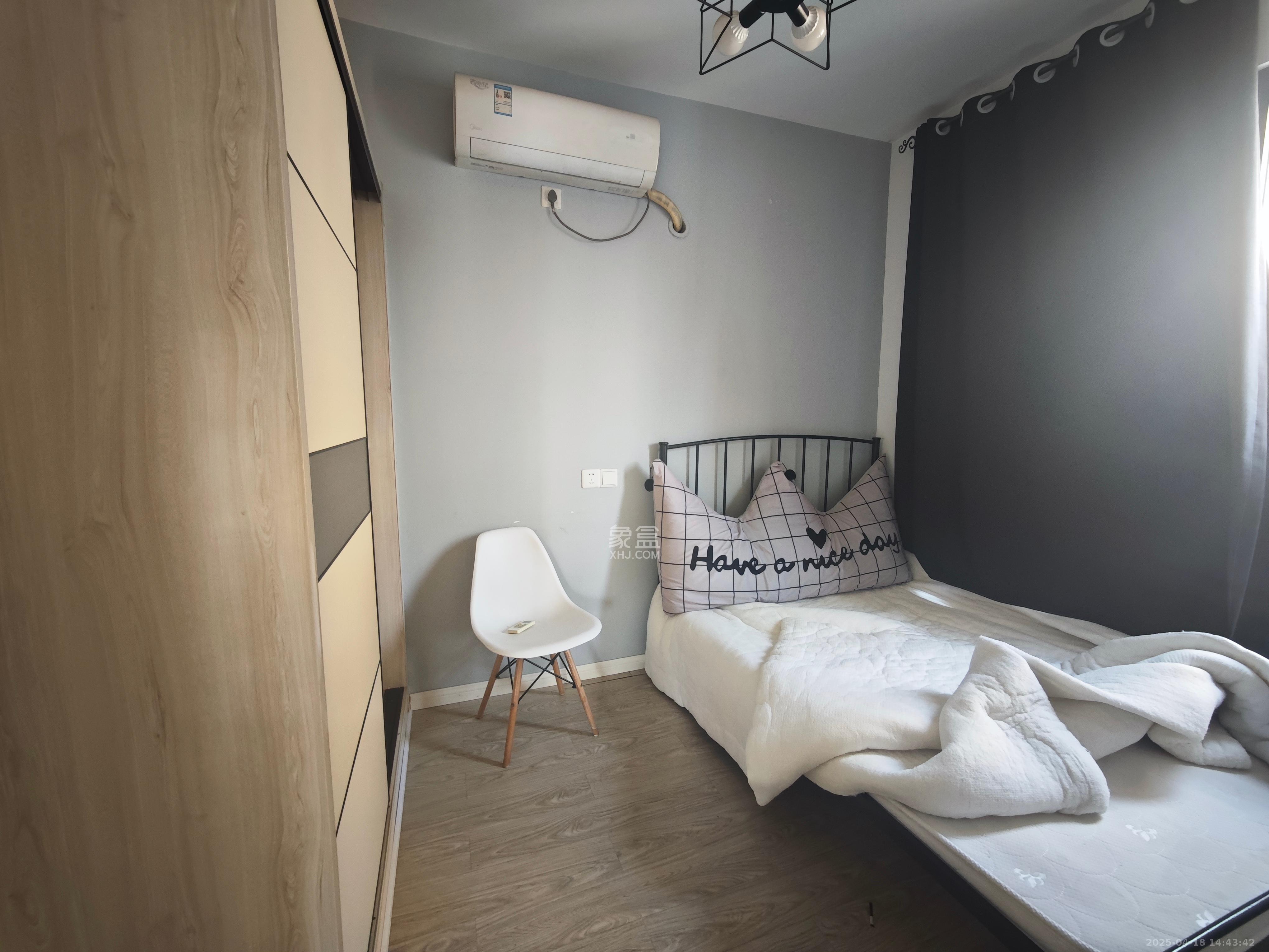 华润凤凰城三期 3室2厅1卫 2200.0元/月 华润凤凰城三期 3室2厅1卫 2200.0元/月室内图