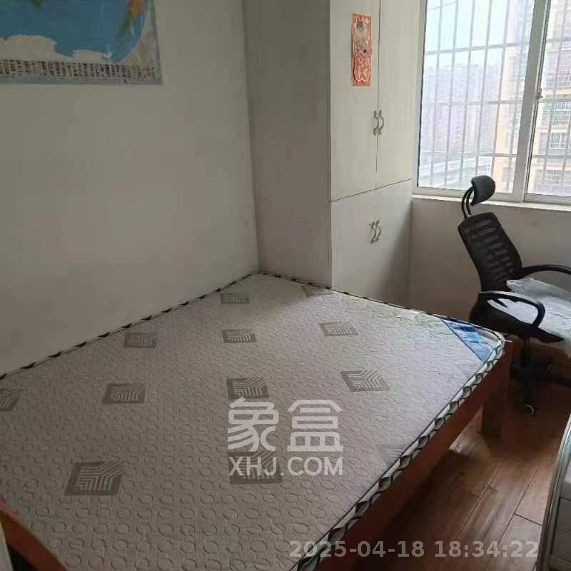 银太家园  2室2厅1卫   2200.00元/月室内图