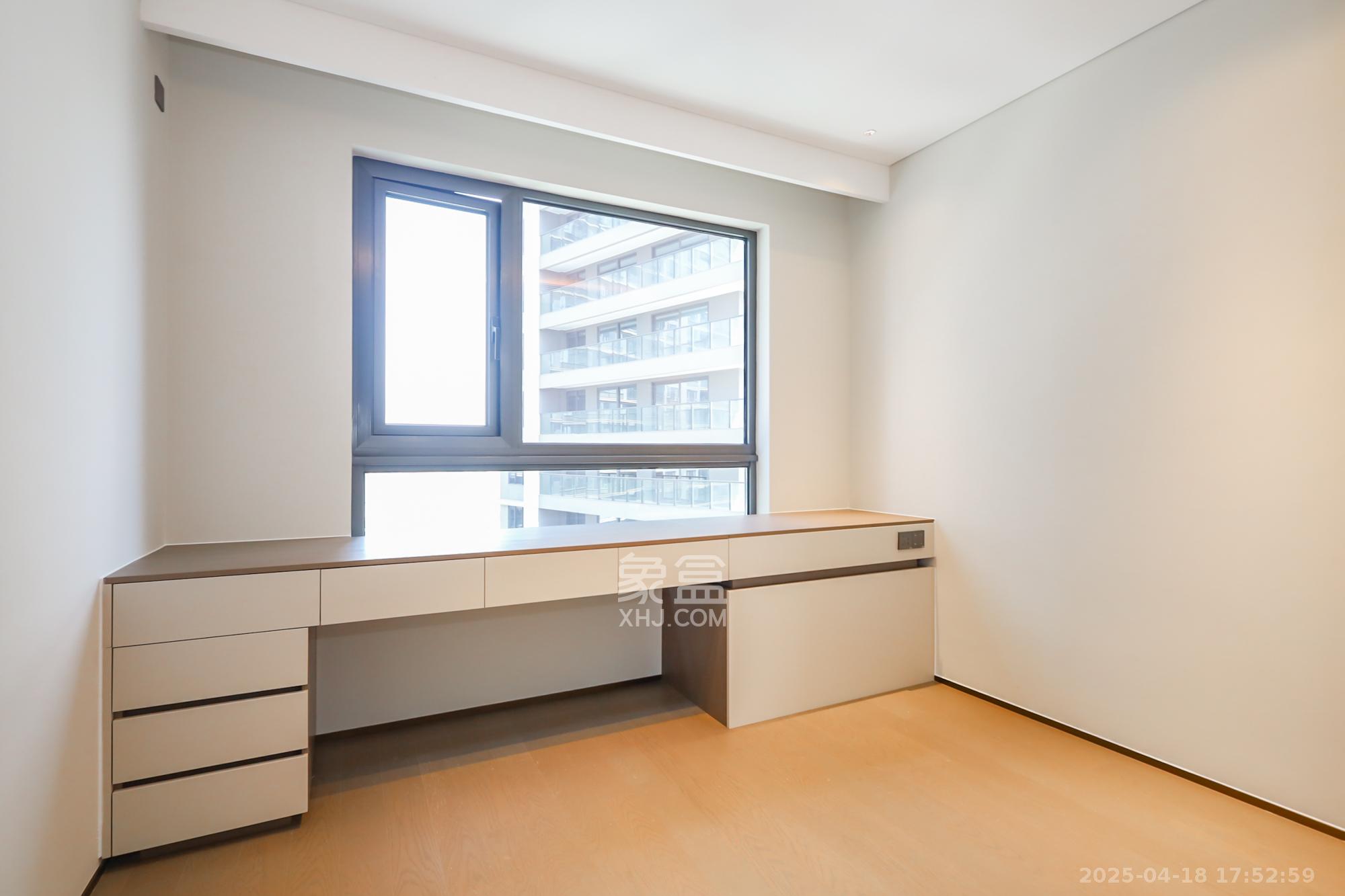 长沙悦府(华润万象城)  4室2厅3卫    618.0万 长沙悦府(华润万象城)  4室2厅3卫    618.0万卧室