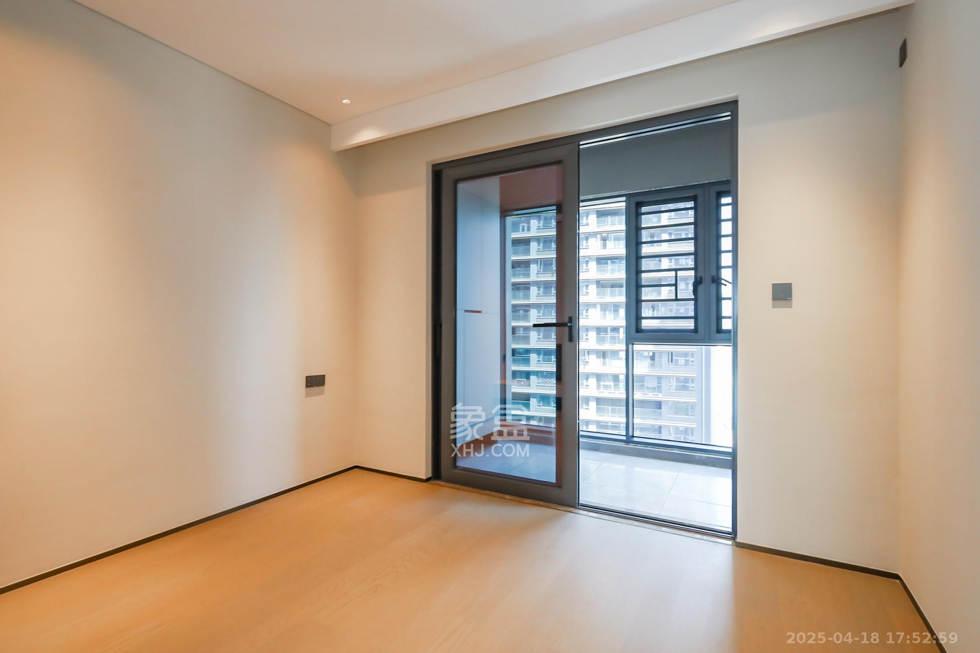 长沙悦府(华润万象城)  4室2厅3卫    618.0万 长沙悦府(华润万象城)  4室2厅3卫    618.0万卧室