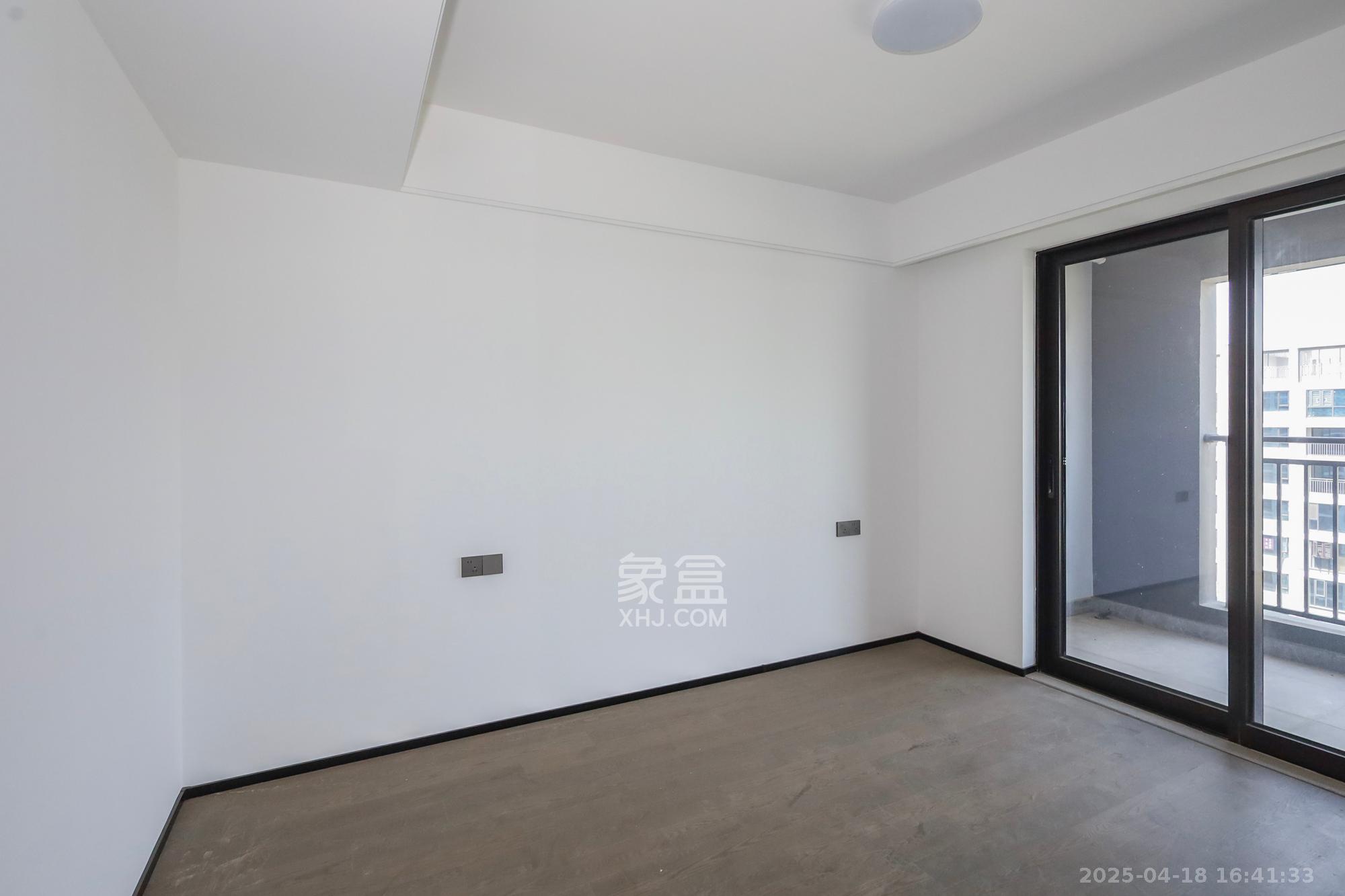 万科森林公园 4室2厅2卫 238.0万 万科森林公园 4室2厅2卫 238.0万卧室