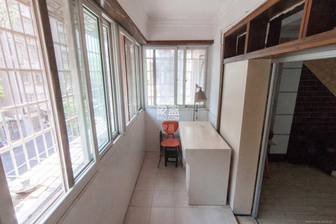 卓峰家园 3室2厅2卫 76.0万 卓峰家园 3室2厅2卫 76.0万其他