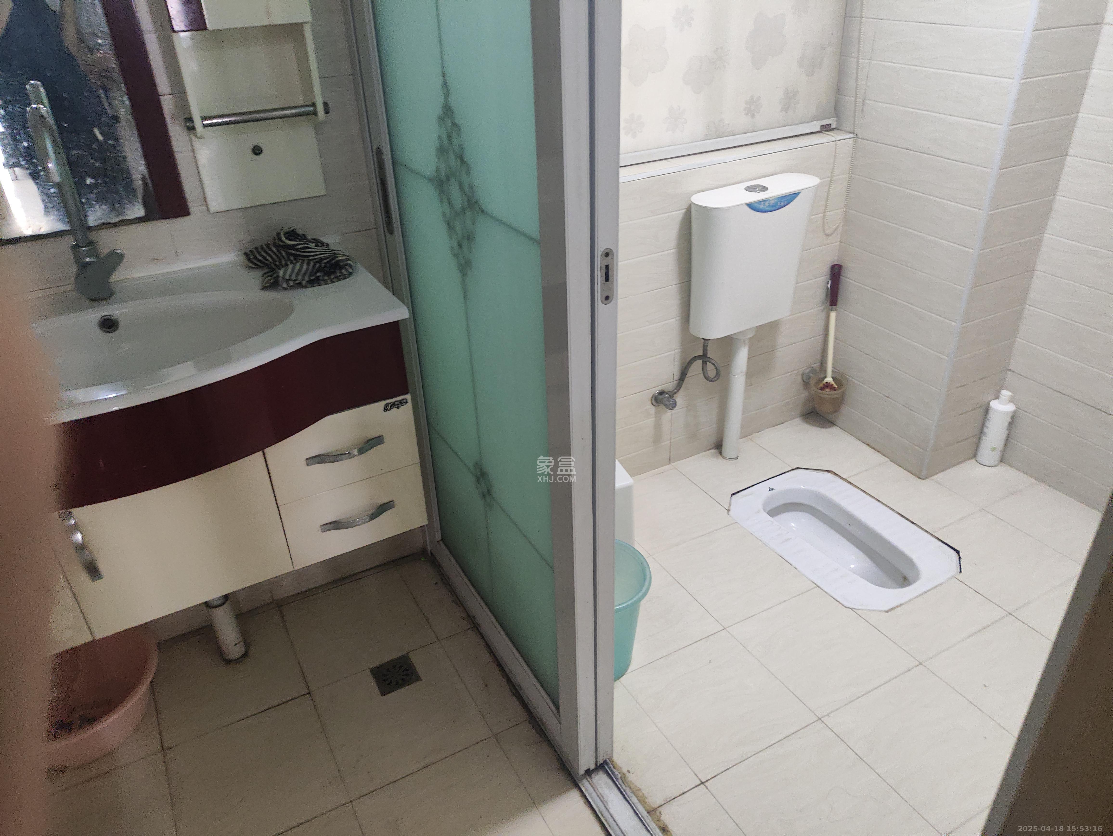 紫晶城  3室2厅1卫   1800.00元/月室内图