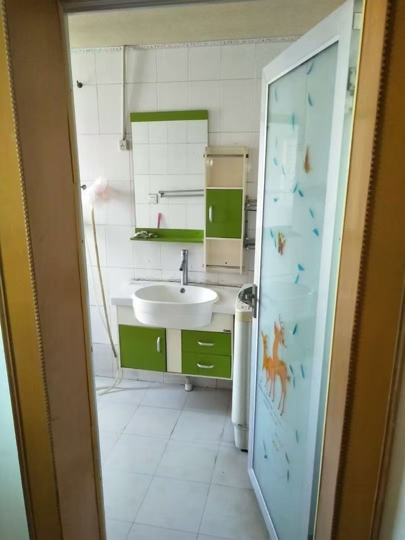 长湖新村 2室2厅1卫 800.0元/月 长湖新村 2室2厅1卫 800.0元/月室内图