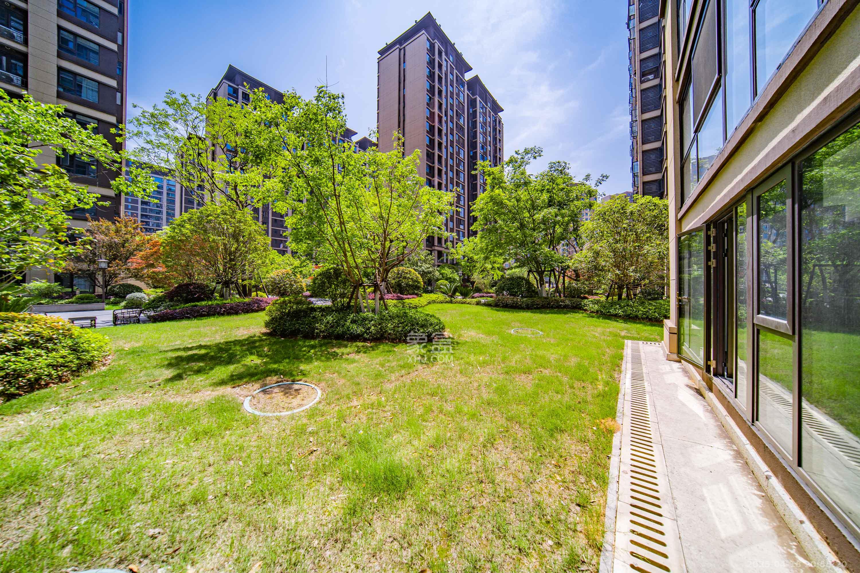 建发电建江山悦 4室2厅2卫 148.0万 建发电建江山悦 4室2厅2卫 148.0万其他