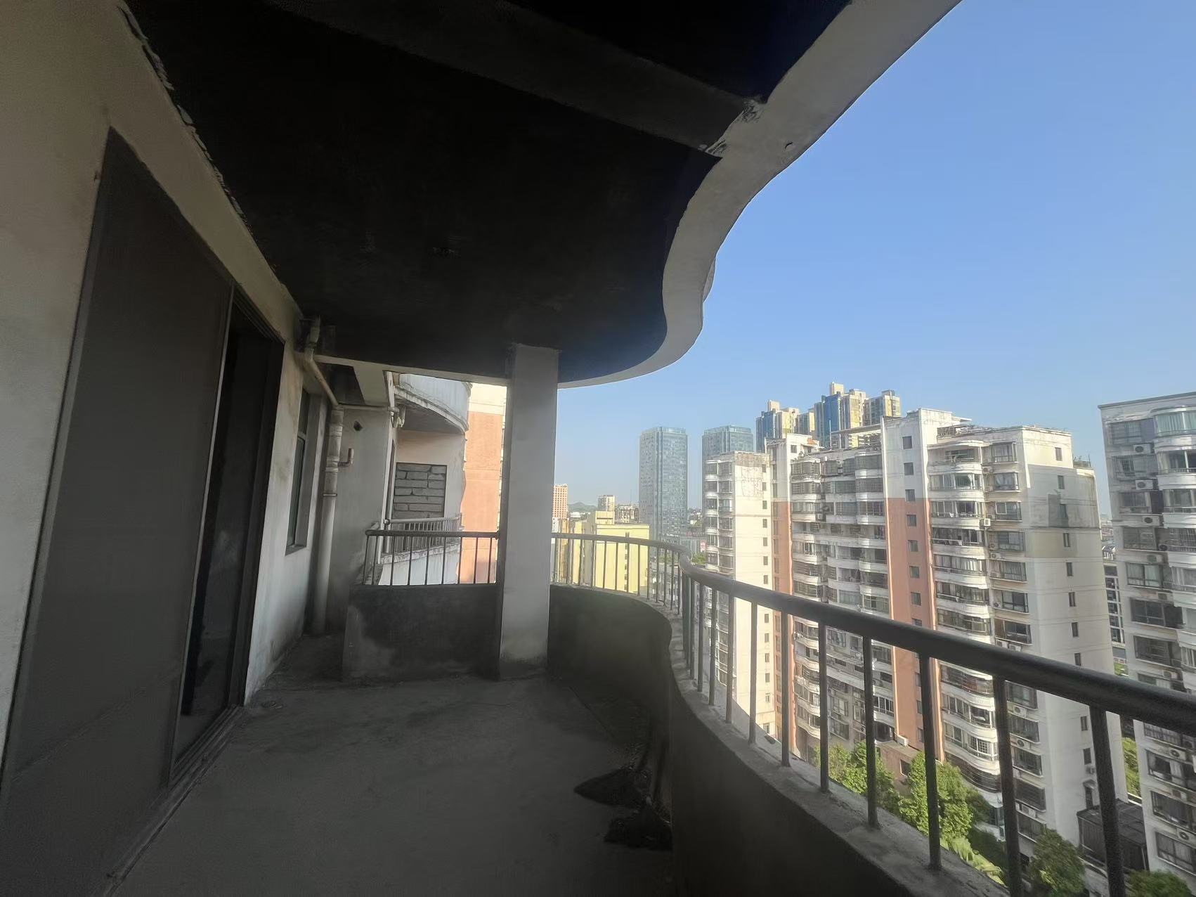 时代广场 4室2厅2卫 1500.0元/月 时代广场 4室2厅2卫 1500.0元/月室内图