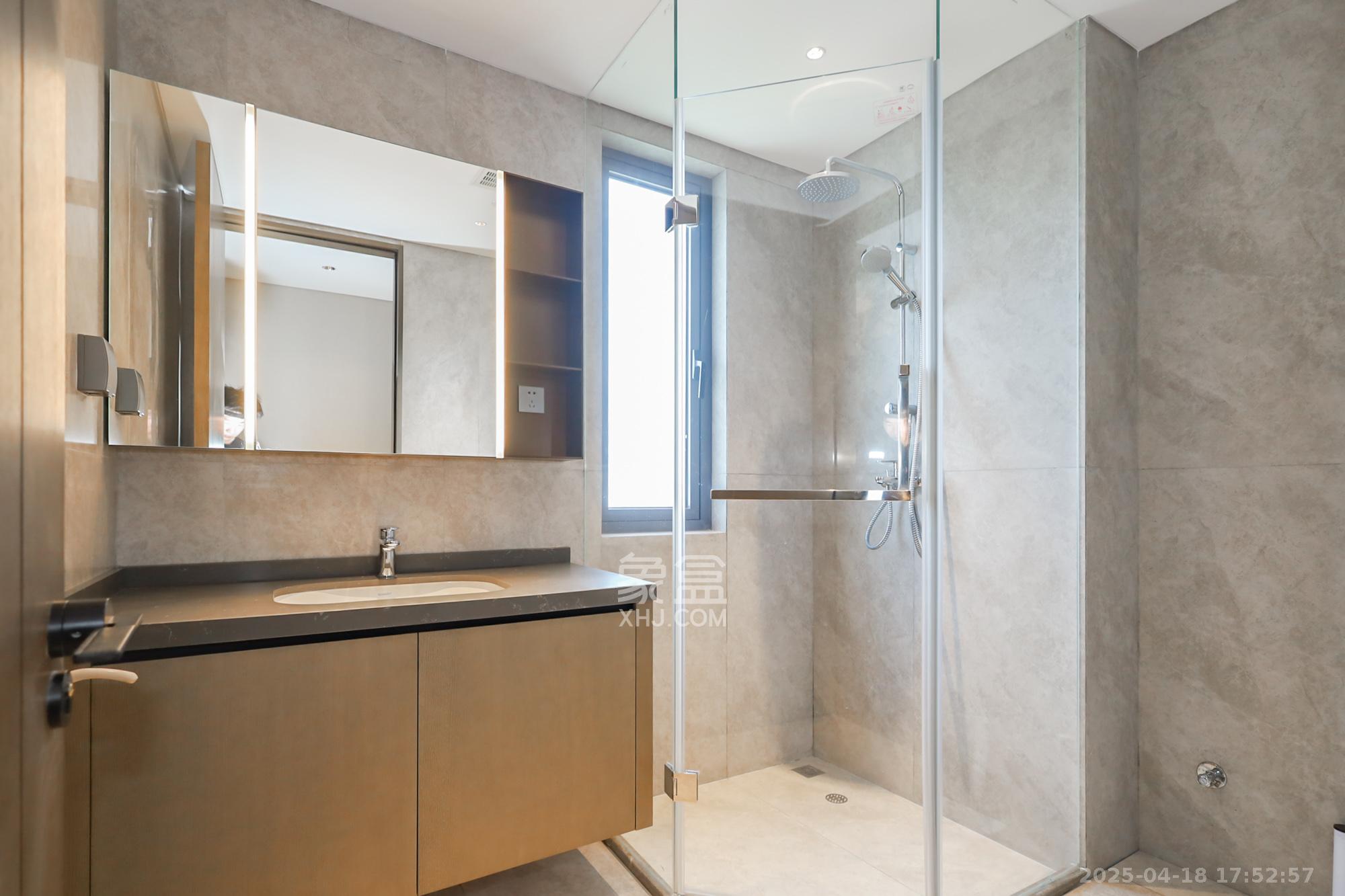 长沙悦府(华润万象城)  4室2厅3卫    618.0万 长沙悦府(华润万象城)  4室2厅3卫    618.0万卫生间