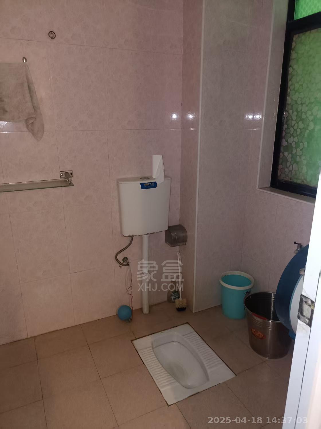 荷塘月色红旗南路46号 2室1厅1卫 1100.0元/月 荷塘月色红旗南路46号 2室1厅1卫 1100.0元/月室内图