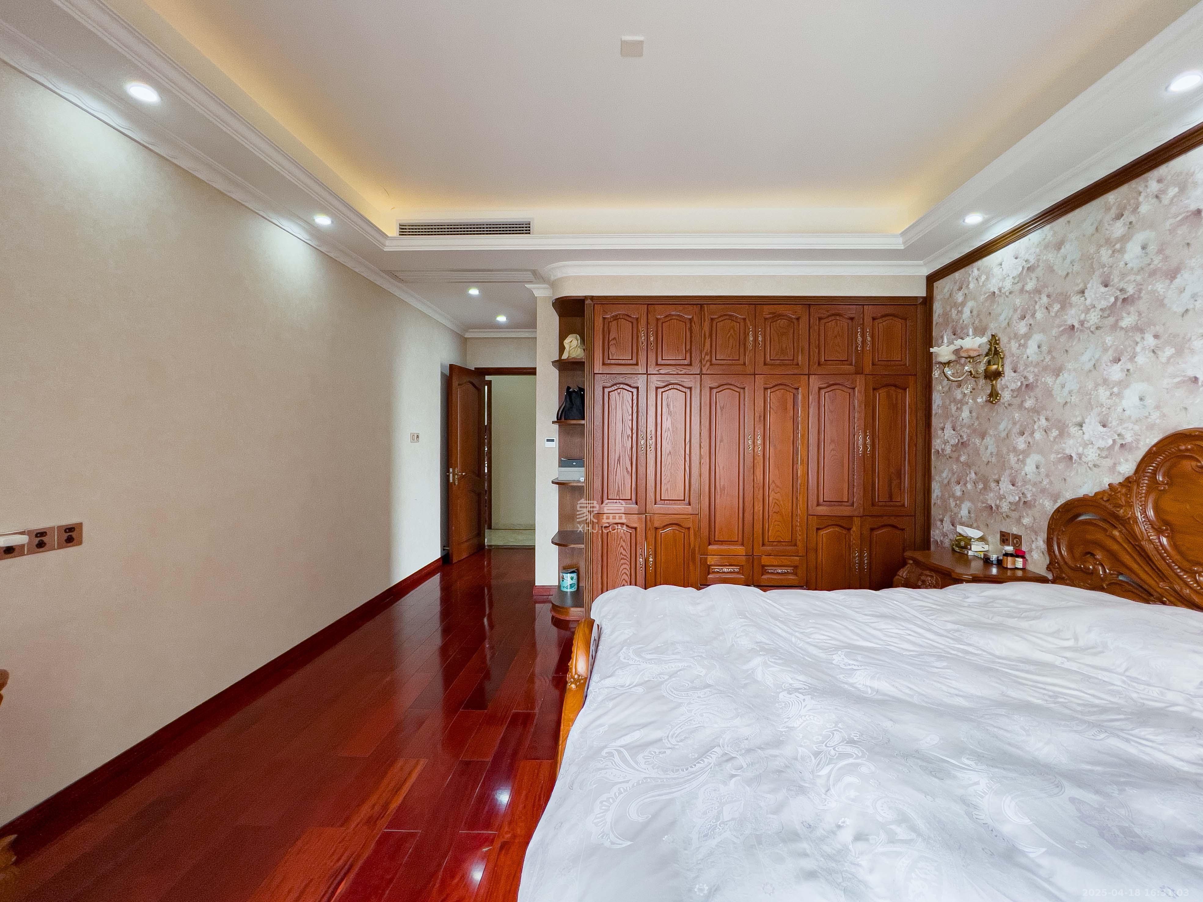 金茂梅溪湖 4室2厅2卫 408.0万 金茂梅溪湖 4室2厅2卫 408.0万其他