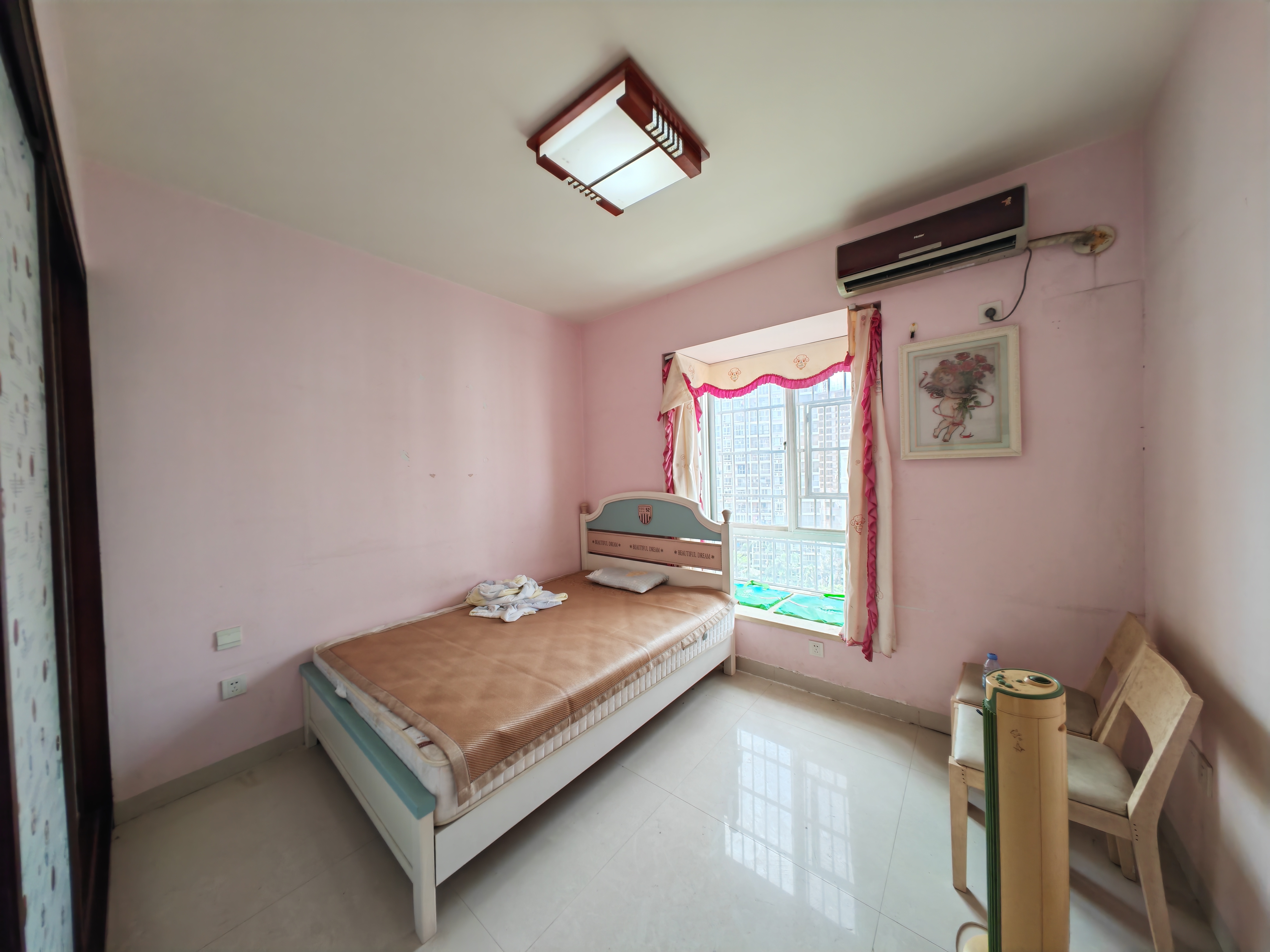 三叶铭豪  3室2厅2卫    150.0万 三叶铭豪  3室2厅2卫    150.0万室内图