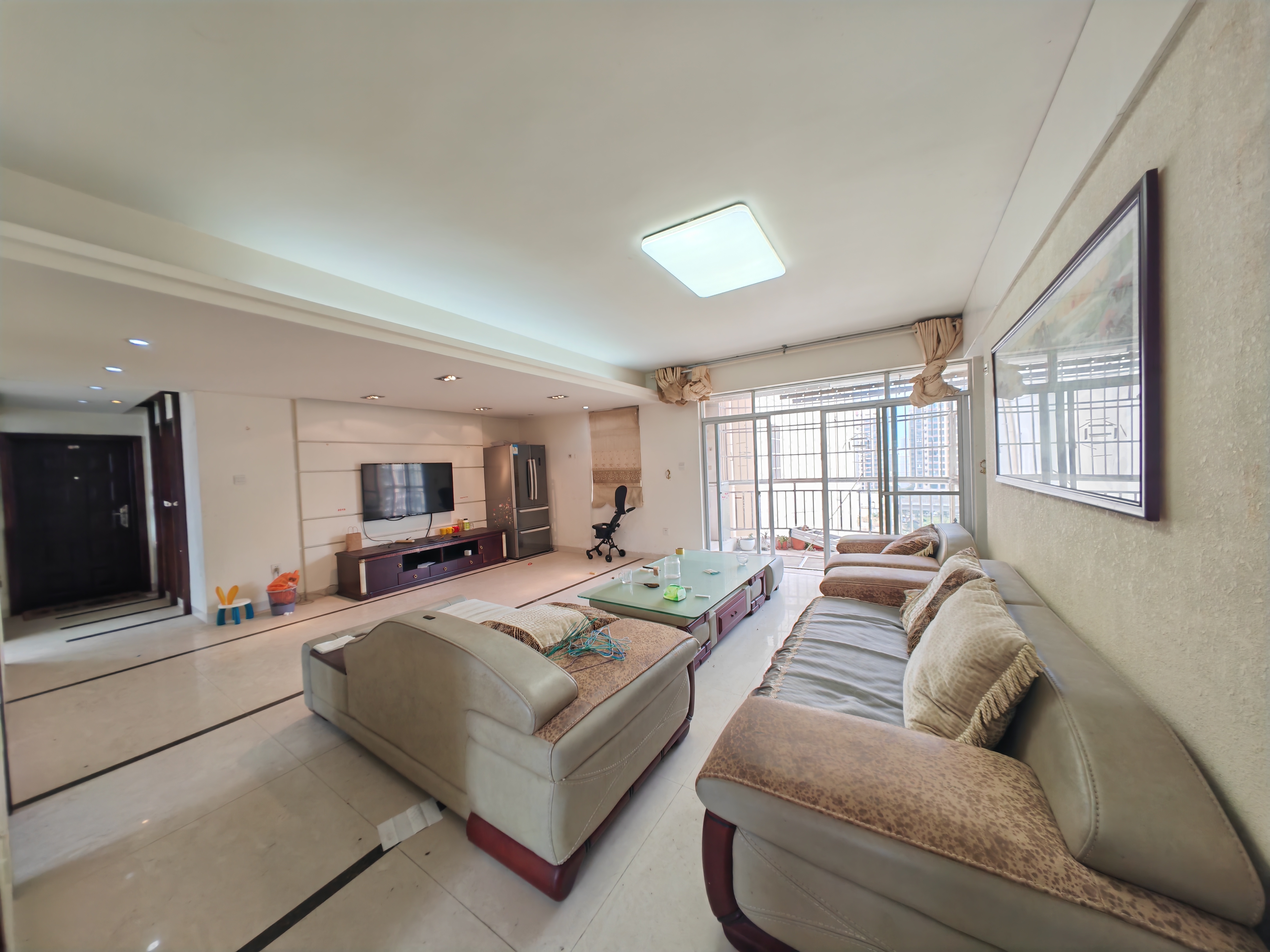 三叶铭豪  3室2厅2卫    150.0万 三叶铭豪  3室2厅2卫    150.0万室内图