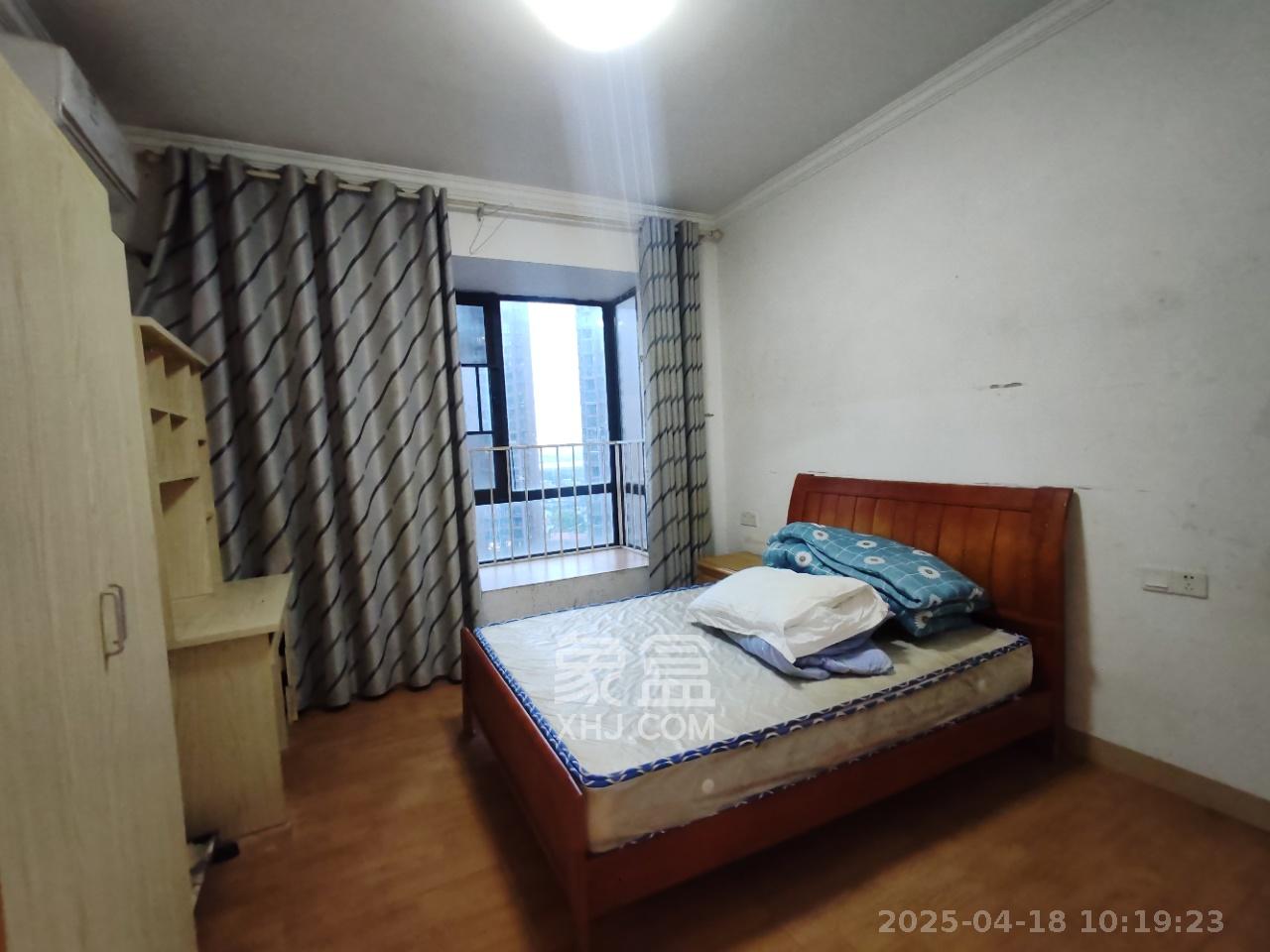 紫华郡  3室2厅1卫   1800.00元/月室内图
