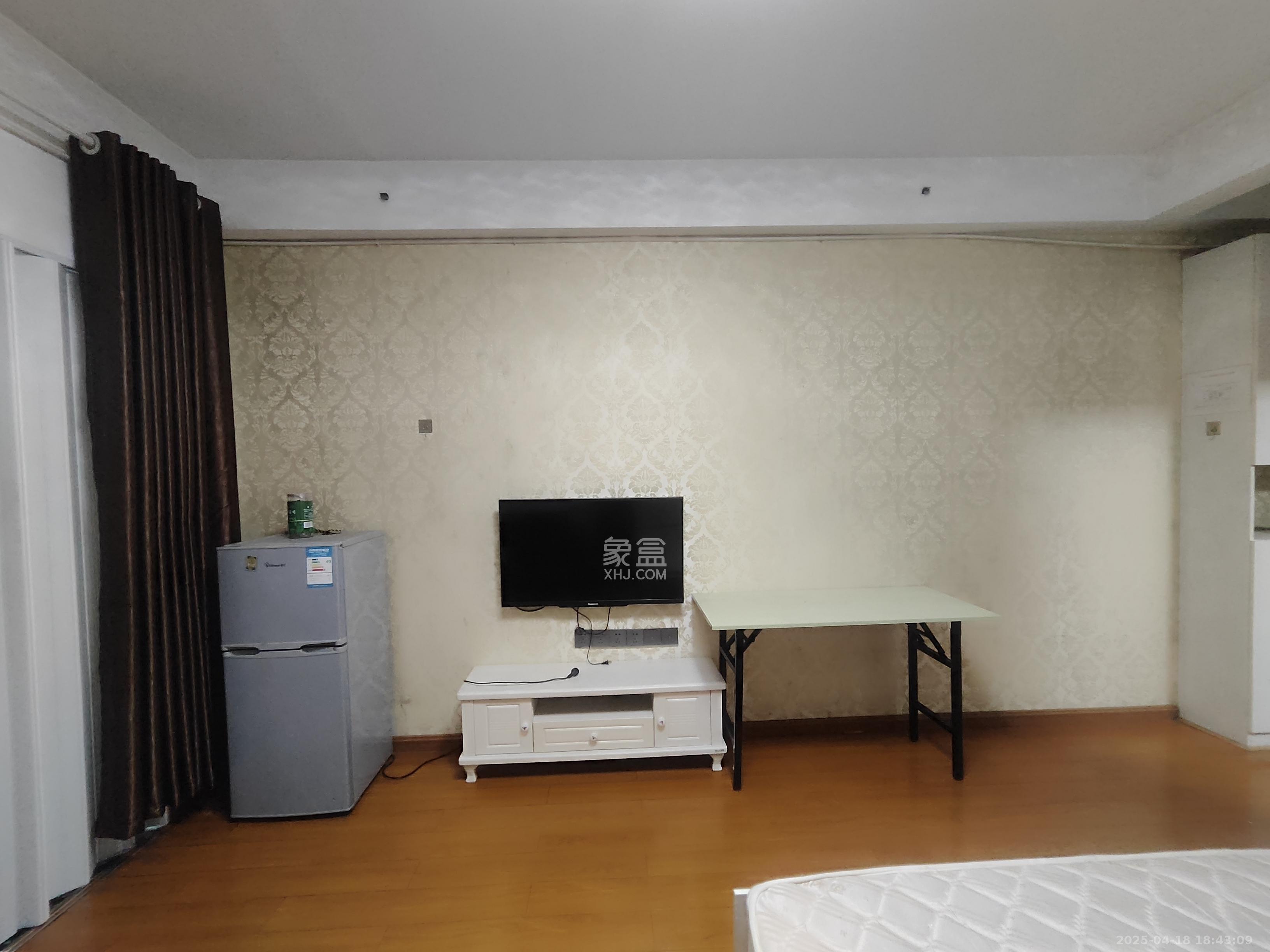 湘域相遇  1室1厅1卫   1700.00元/月室内图