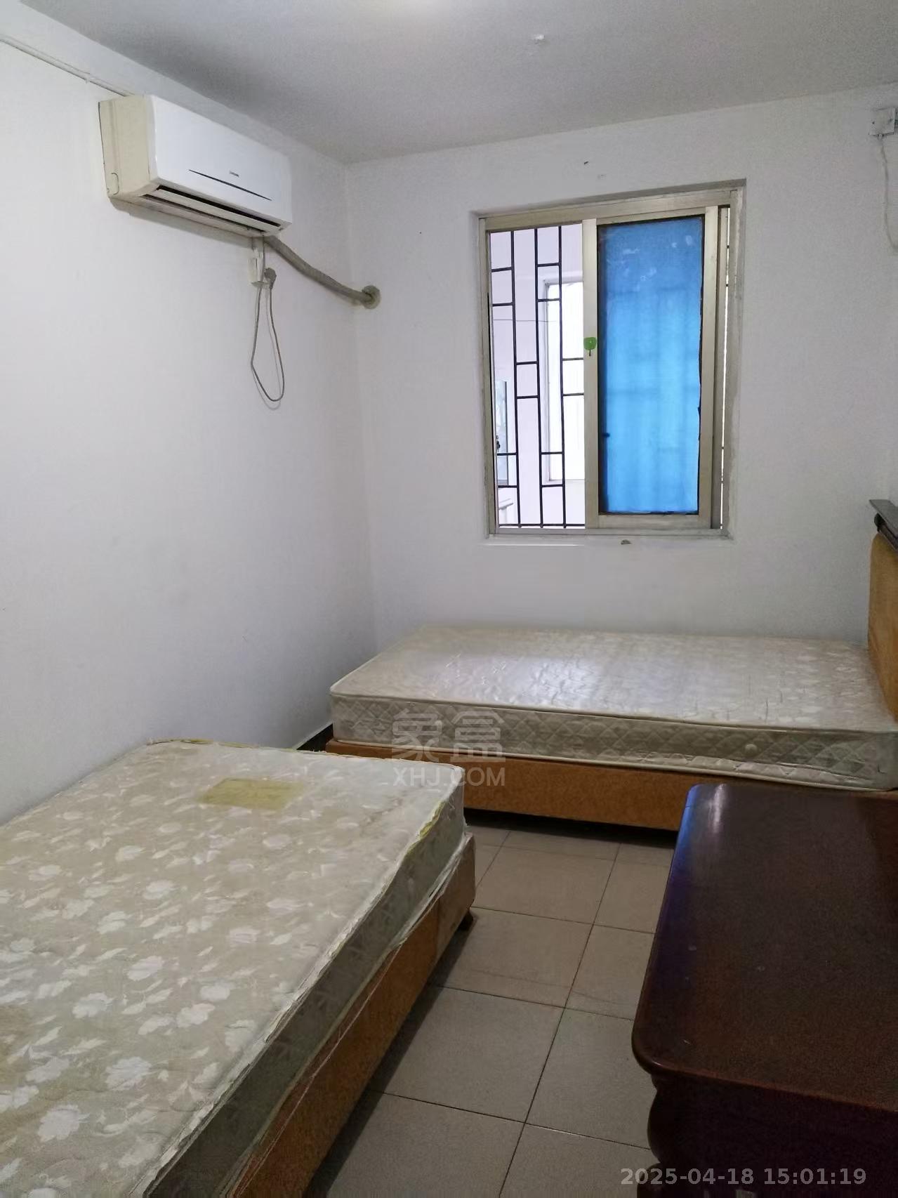 国安花园 4室2厅2卫 1200.0元/月 国安花园 4室2厅2卫 1200.0元/月室内图