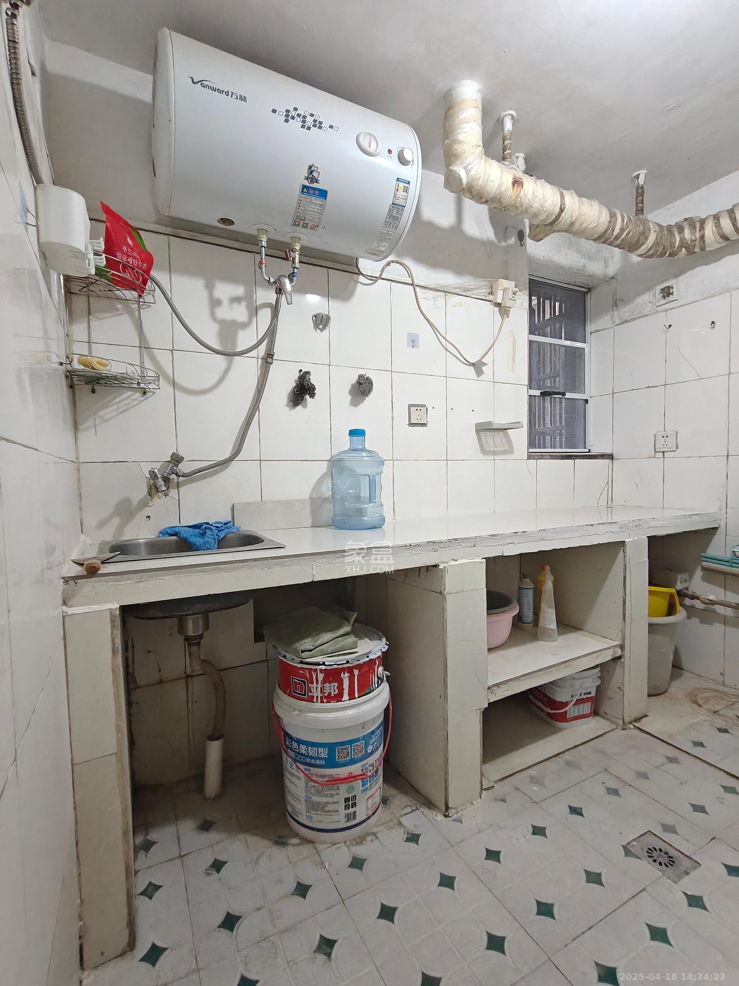 含浦家苑 1室2厅1卫 850.0元/月 含浦家苑 1室2厅1卫 850.0元/月室内图