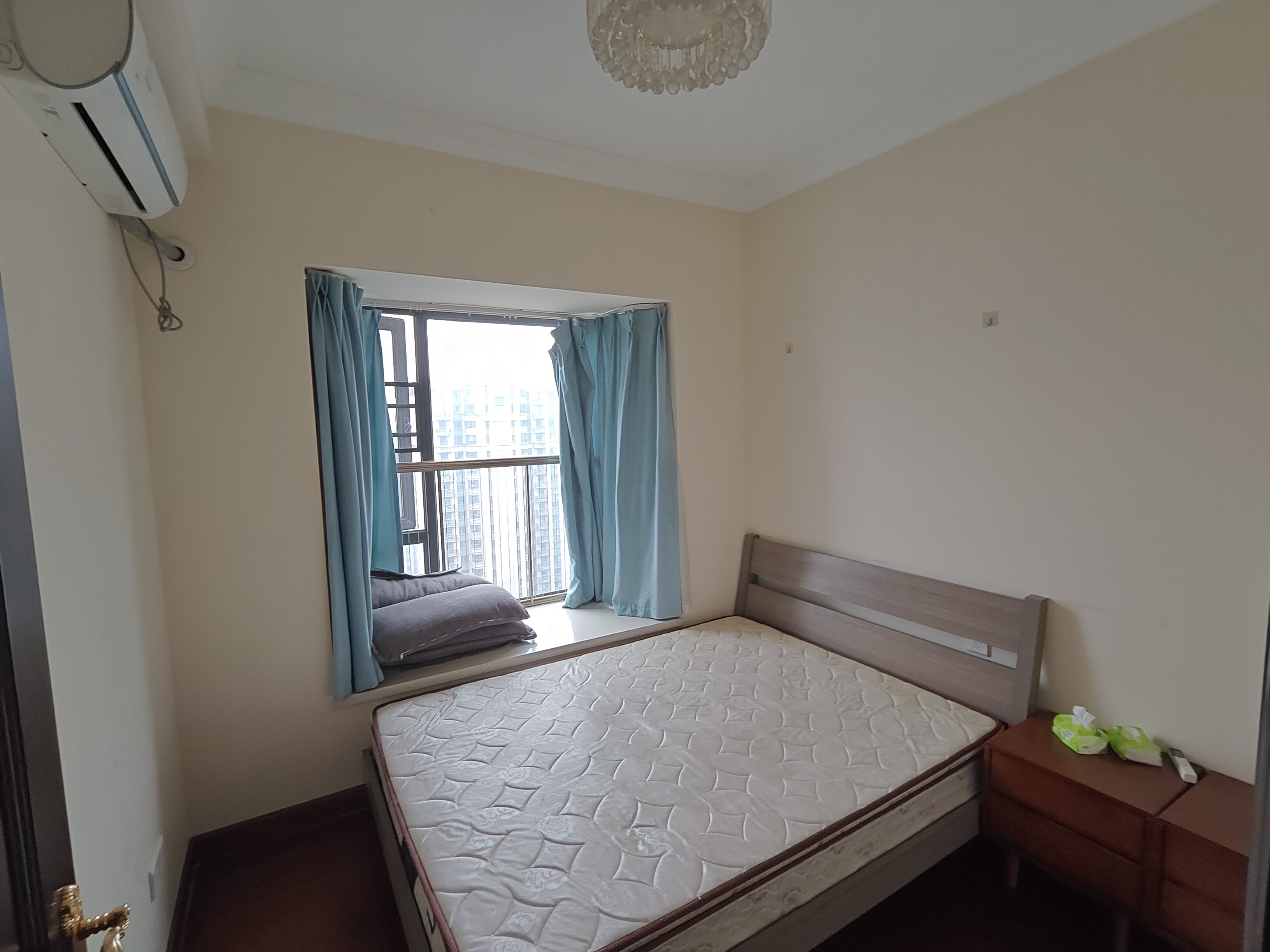 恒大华府 3室1厅1卫 1600.0元/月 恒大华府 3室1厅1卫 1600.0元/月室内图