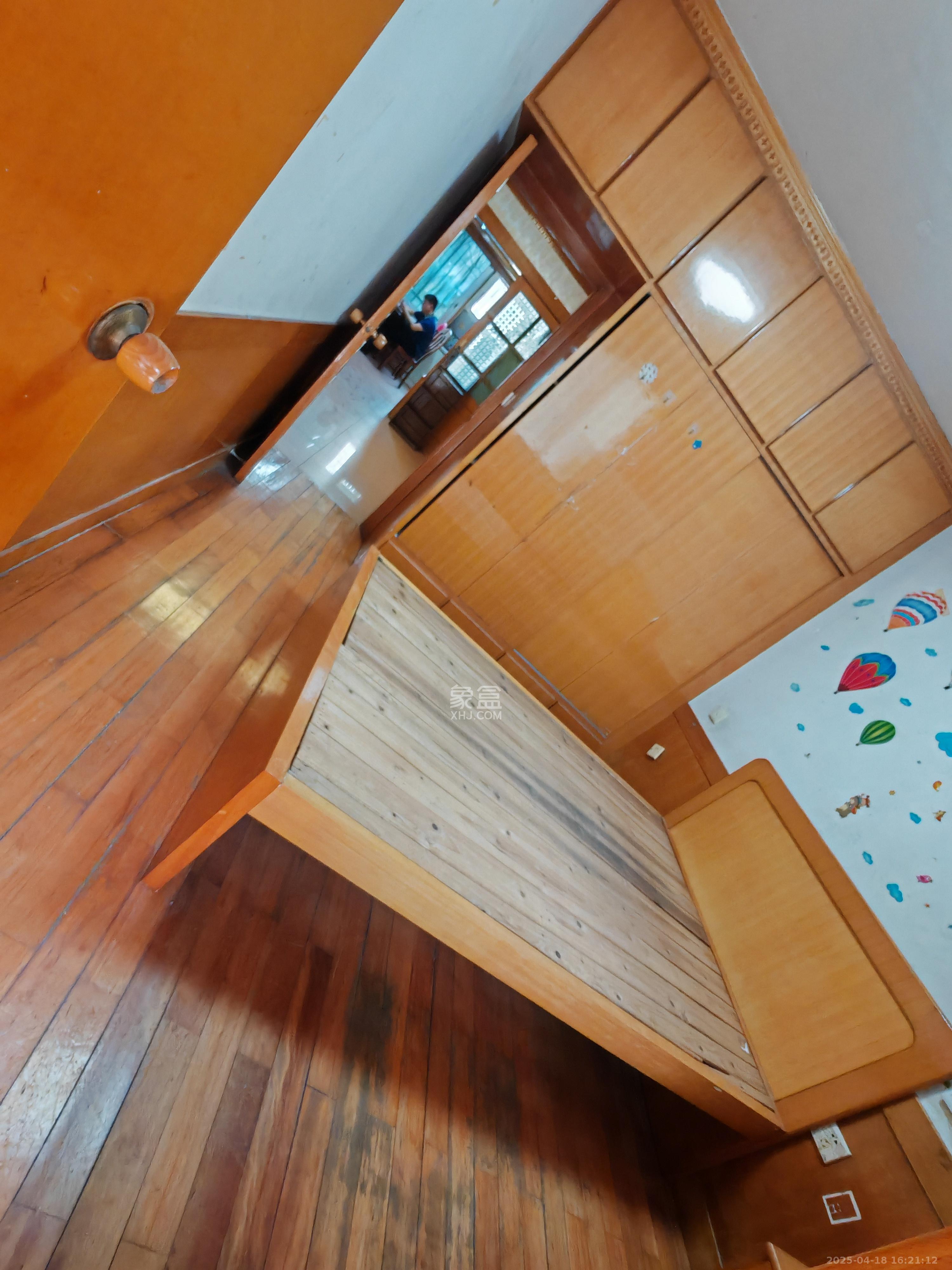 向韶村 1室1厅1卫 2200.0元/月 向韶村 1室1厅1卫 2200.0元/月室内图