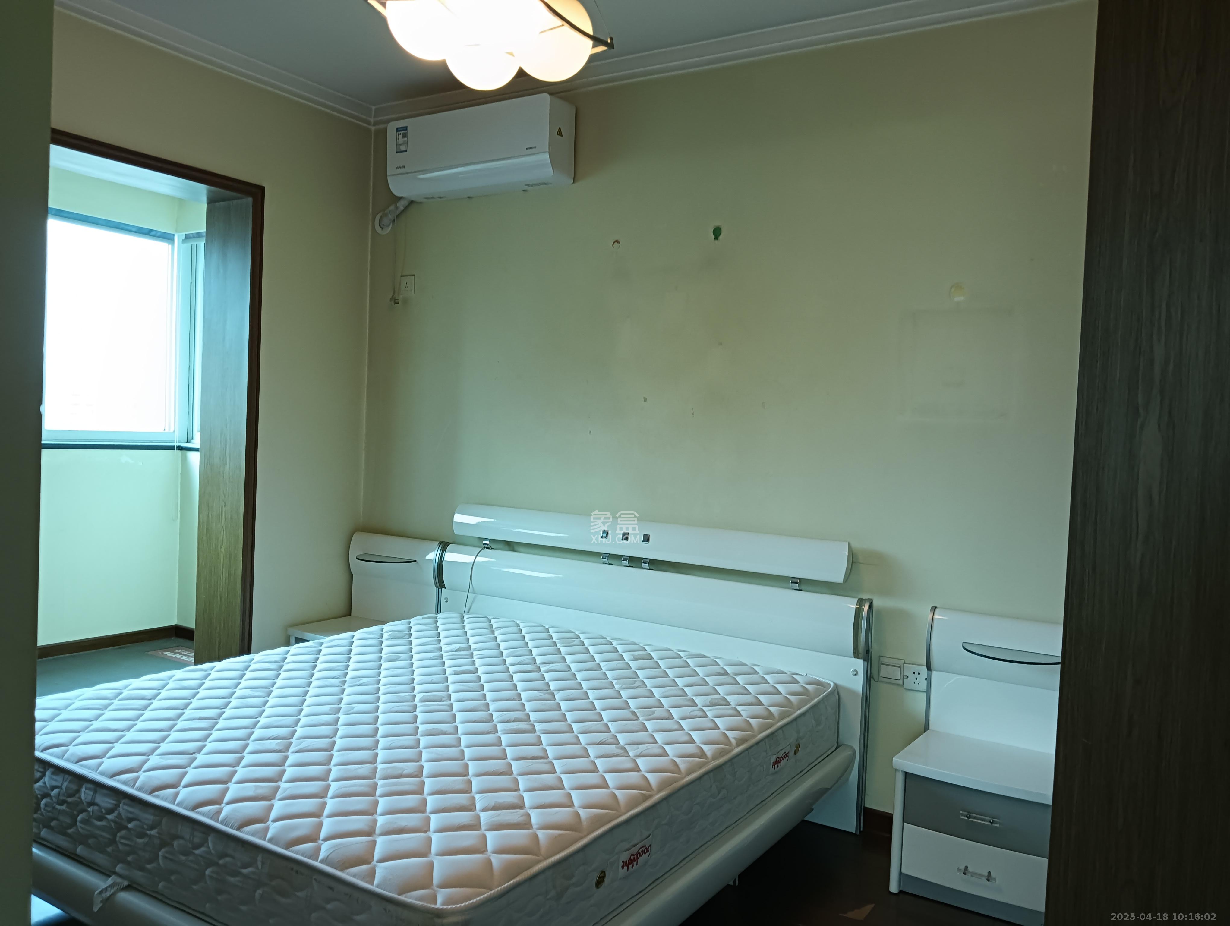 金邮小区 3室2厅2卫 3200.00元/月 金邮小区 3室2厅2卫 3200.00元/月室内图