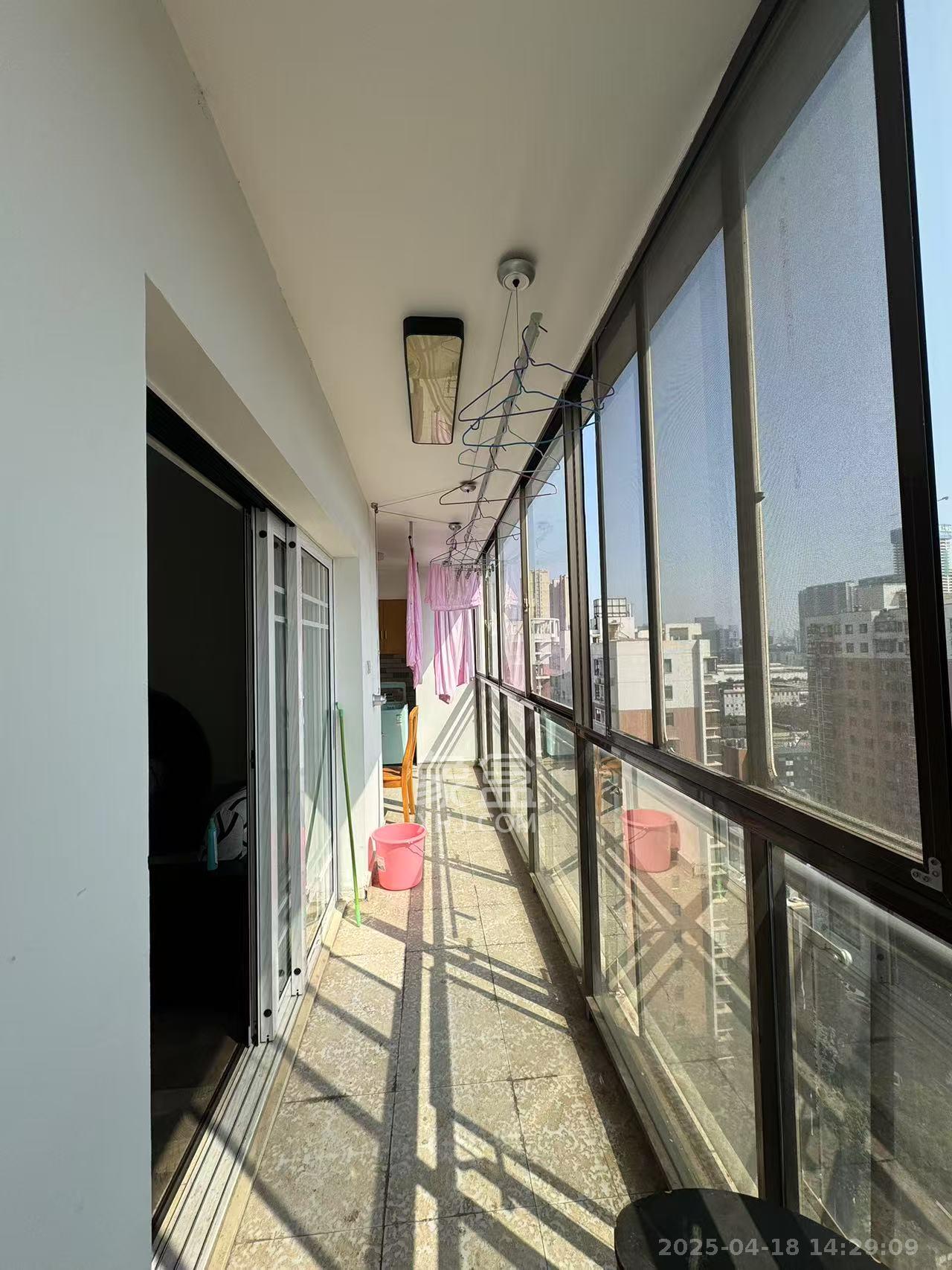 西岸润泽府  3室2厅2卫   3200.00元/月室内图