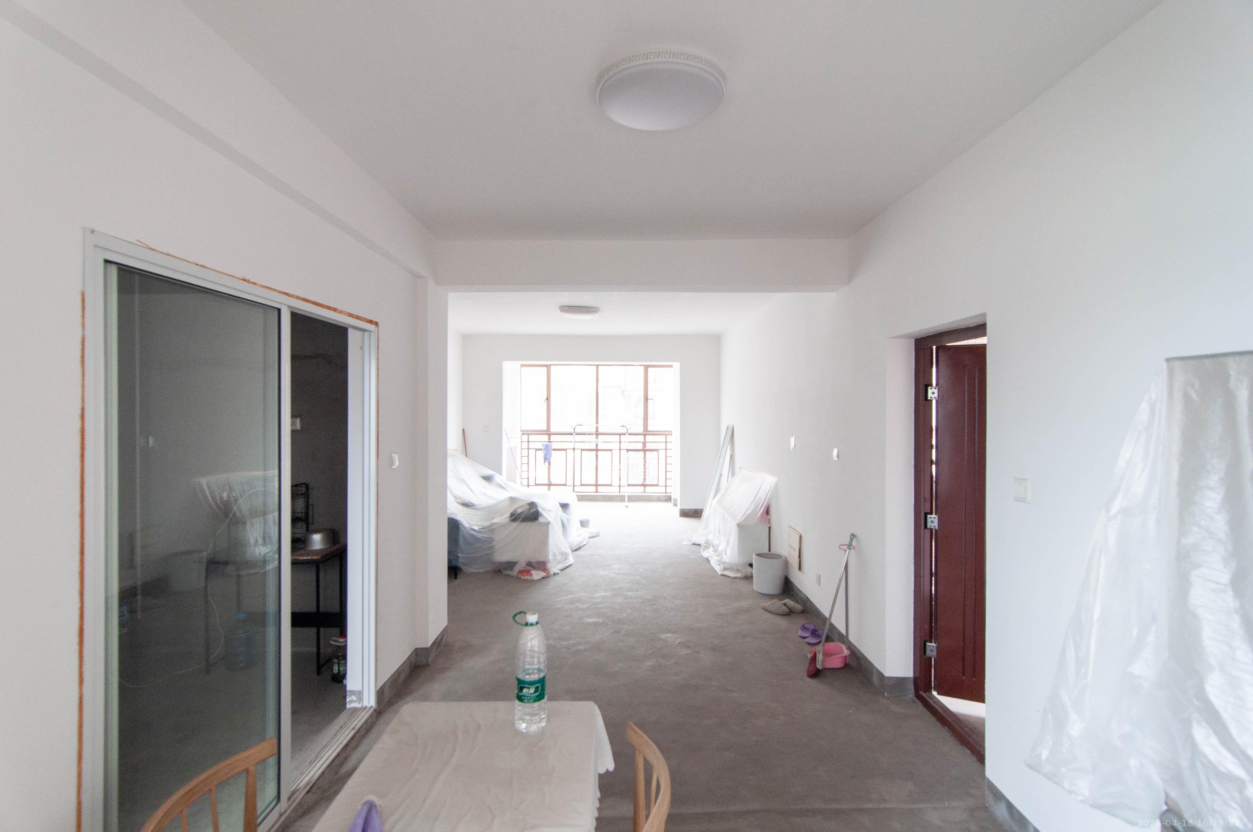 高信向日葵  3室2厅2卫    140.0万其他