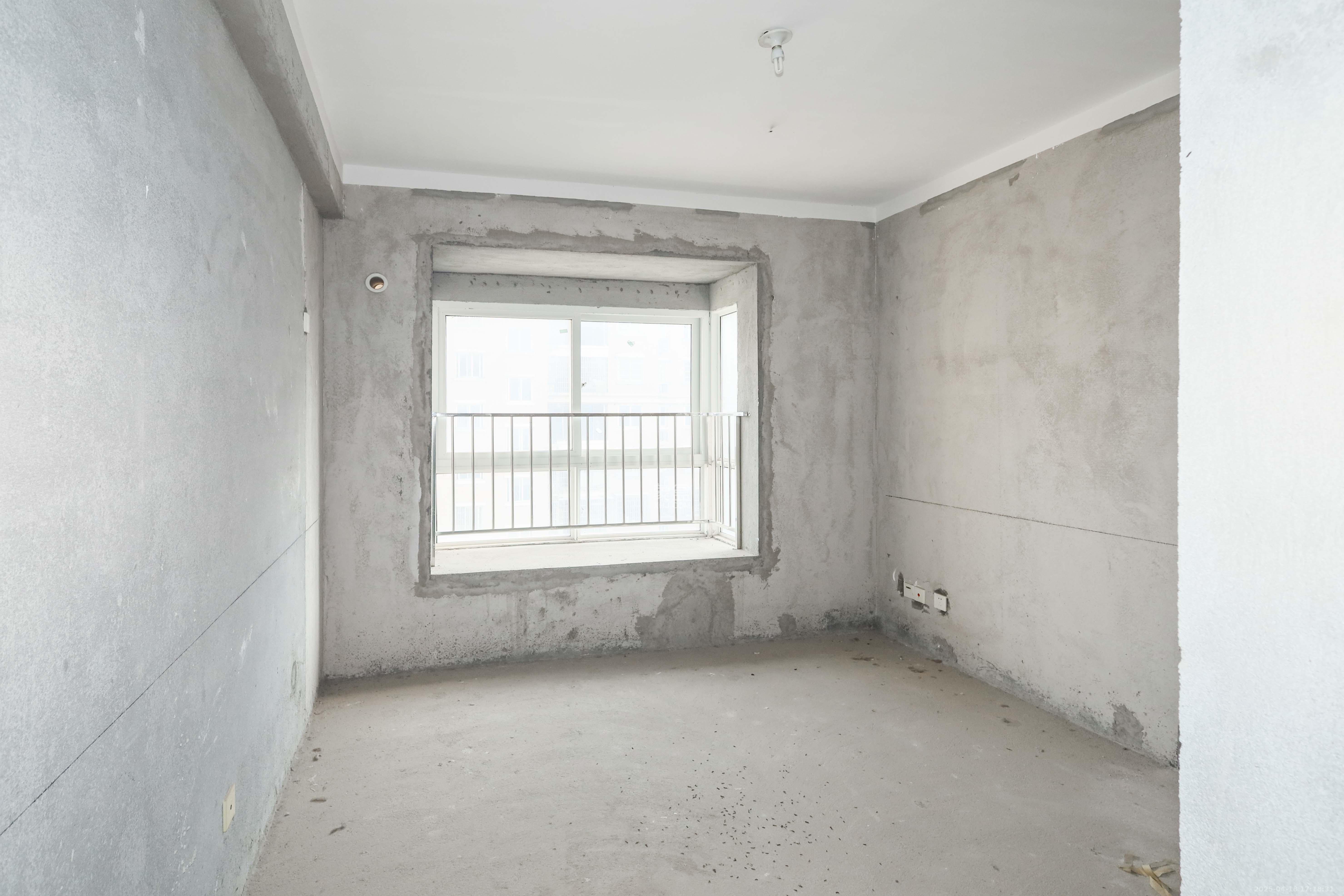 和润园一、二期  2室2厅1卫    43.0万 和润园一、二期  2室2厅1卫    43.0万卧室