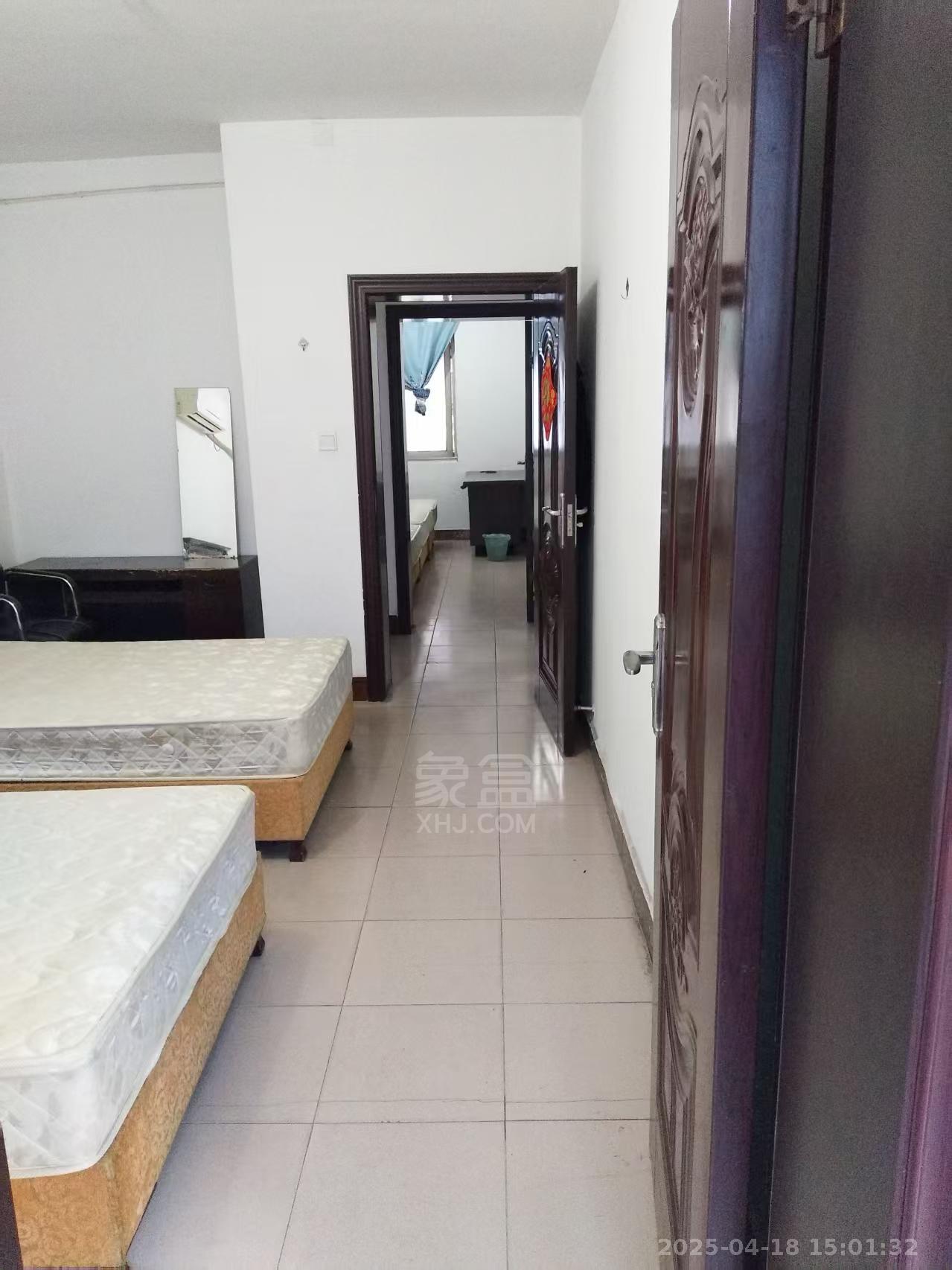 国安花园 4室2厅2卫 1200.0元/月 国安花园 4室2厅2卫 1200.0元/月室内图