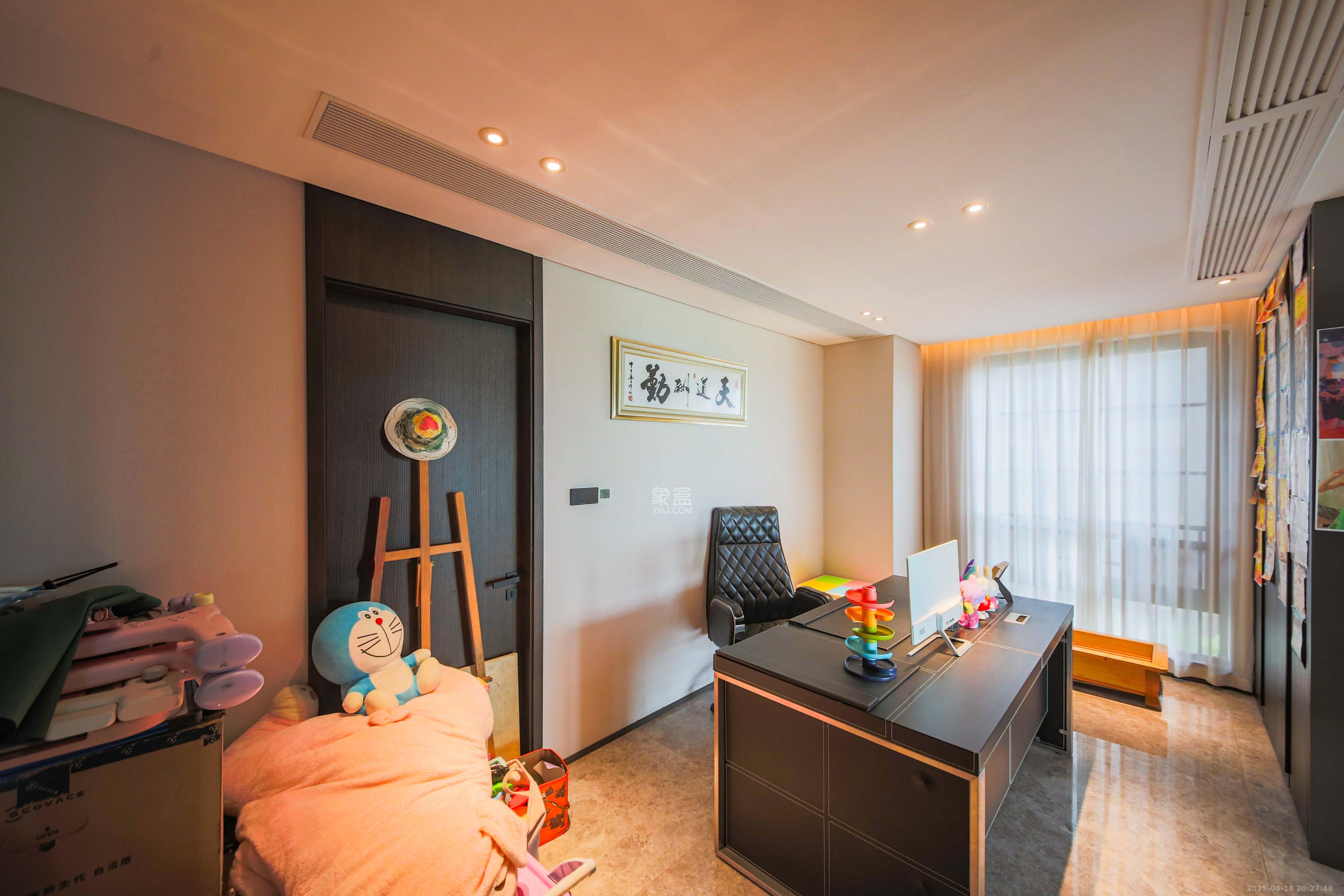 印湘江一期 6室2厅6卫 799.0万 印湘江一期 6室2厅6卫 799.0万卧室