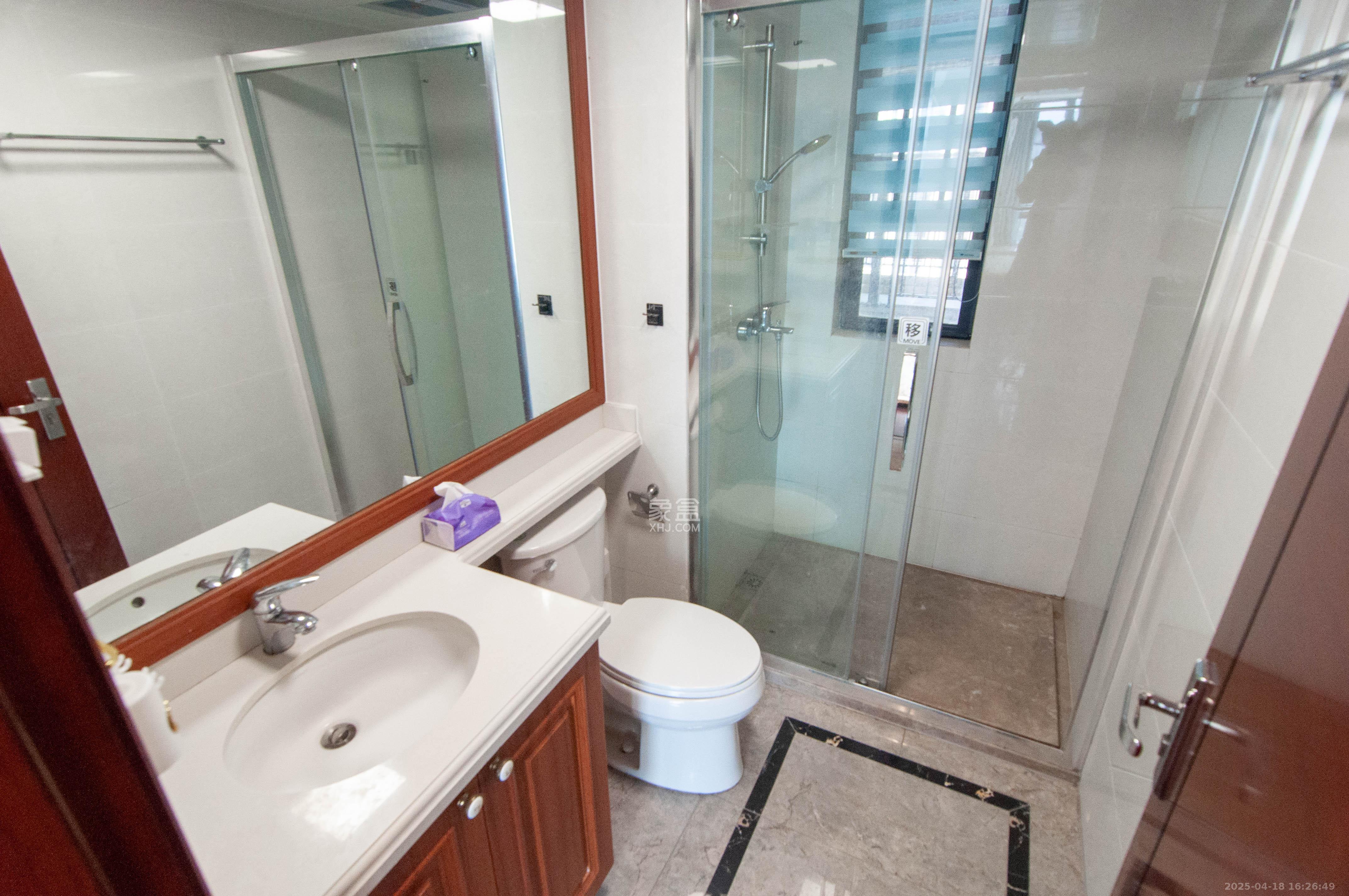 中海梅溪湖壹号  3室2厅2卫    159.0万 中海梅溪湖壹号  3室2厅2卫    159.0万卫生间