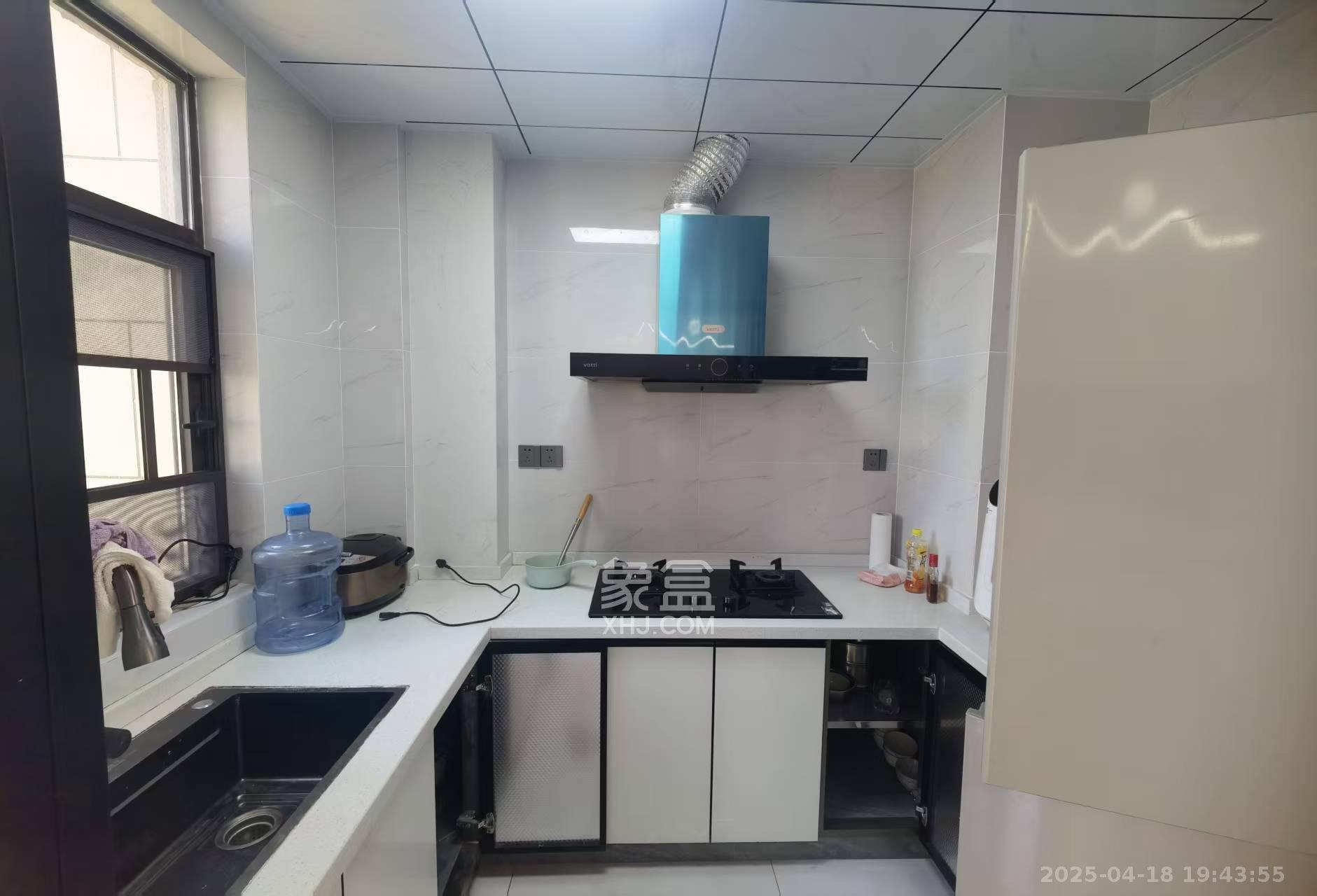 大汉汉府一期  4室2厅2卫    2300.0元/月 大汉汉府一期  4室2厅2卫    2300.0元/月