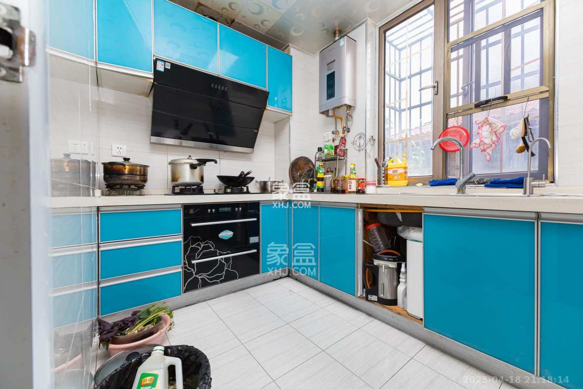 长沙玫瑰园 3室2厅2卫 1700.0元/月 长沙玫瑰园 3室2厅2卫 1700.0元/月室内图