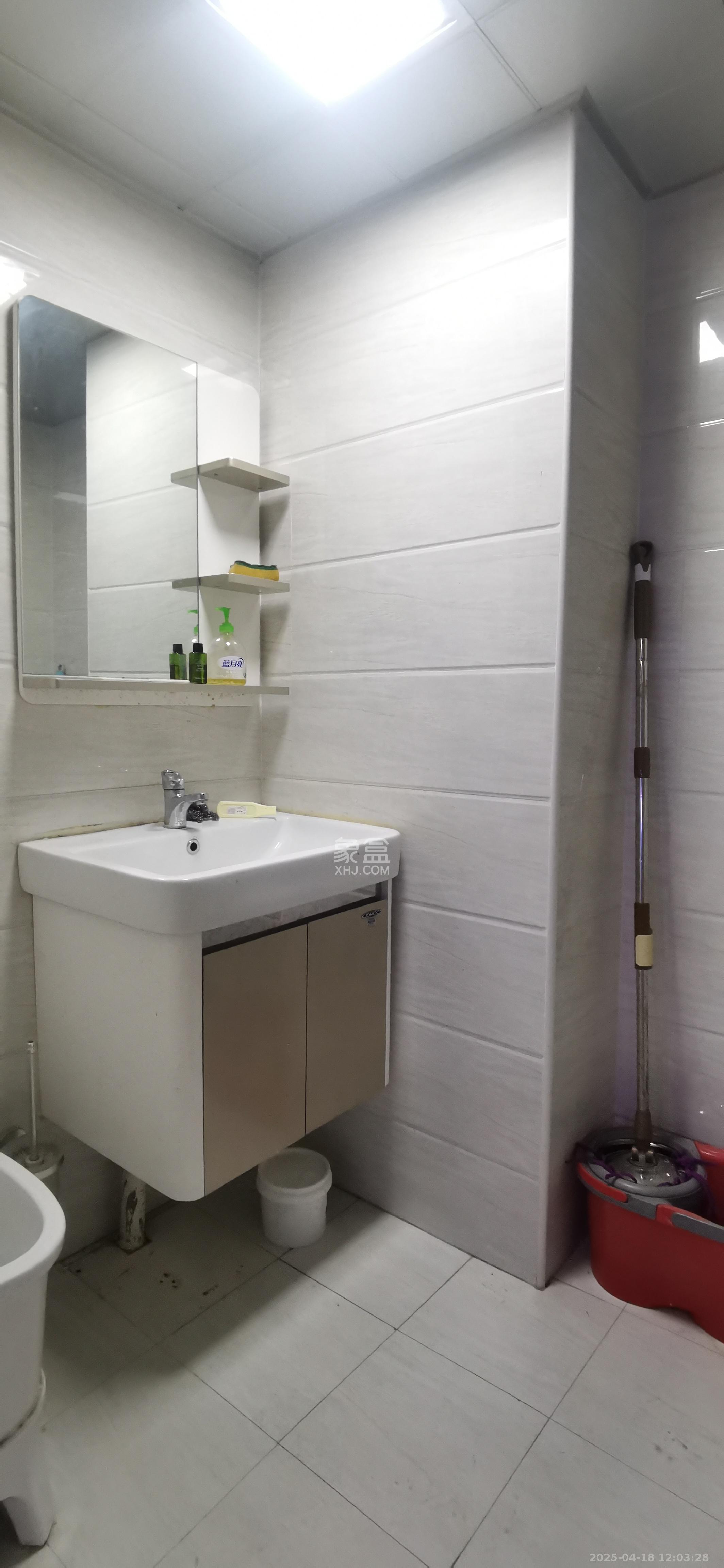 阳光锦城 0室1厅0卫 1550.0元/月 阳光锦城 0室1厅0卫 1550.0元/月室内图