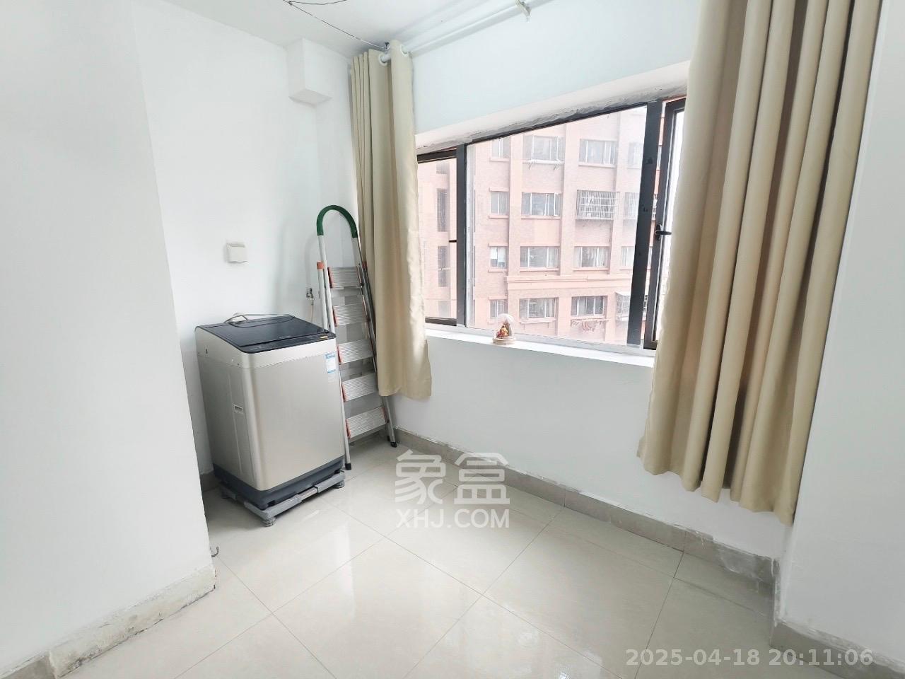 上海城小区  1室1厅1卫   1650.00元/月室内图