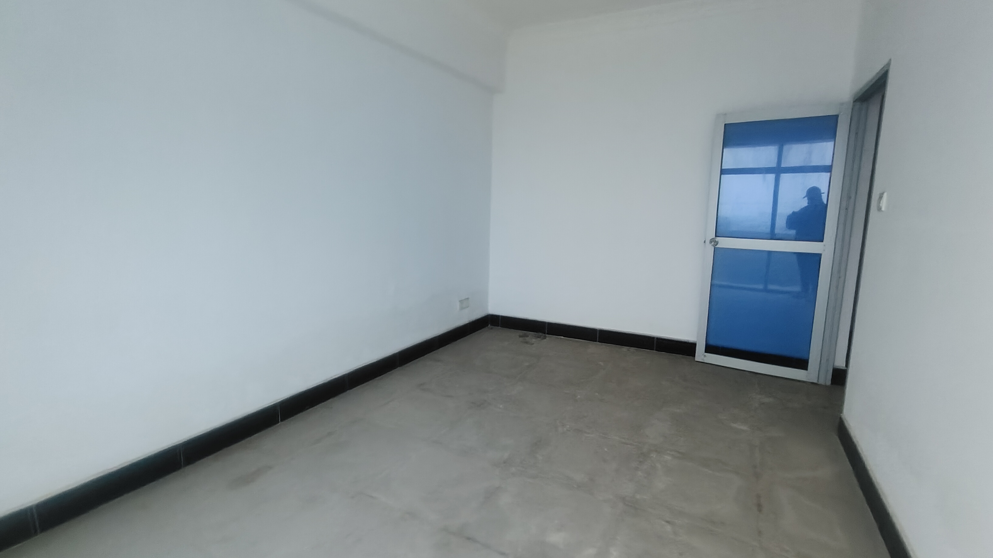 凤翔大厦 2室2厅1卫 60.0万 凤翔大厦 2室2厅1卫 60.0万客厅