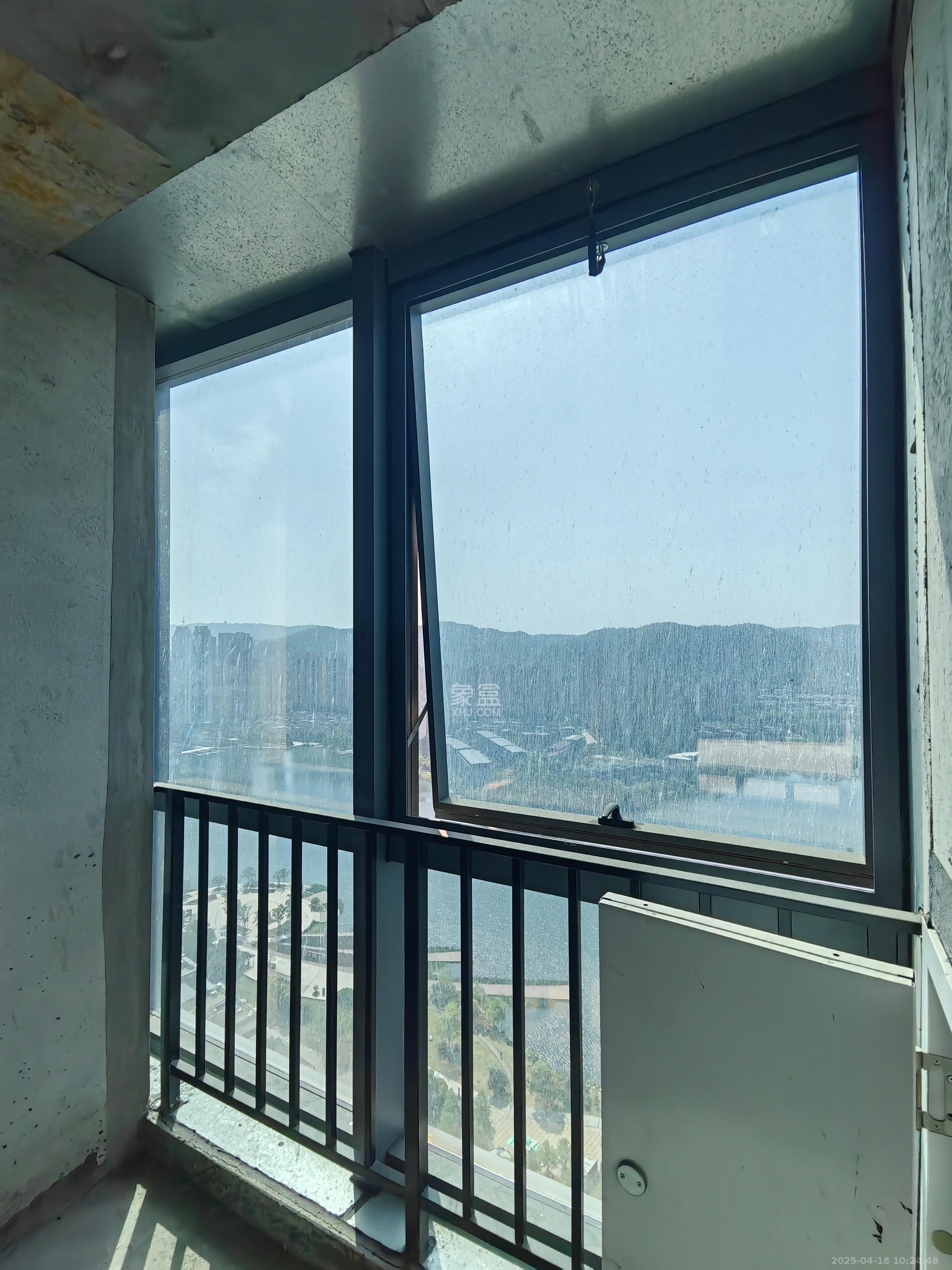中建宝铂公馆  1室1厅1卫   2300.00元/月室内图